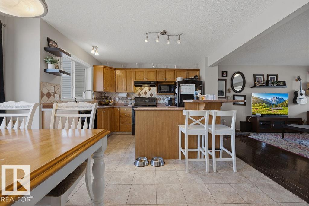 Photo 14 at 4618 Turner Square NW, Terwillegar Towne, Edmonton