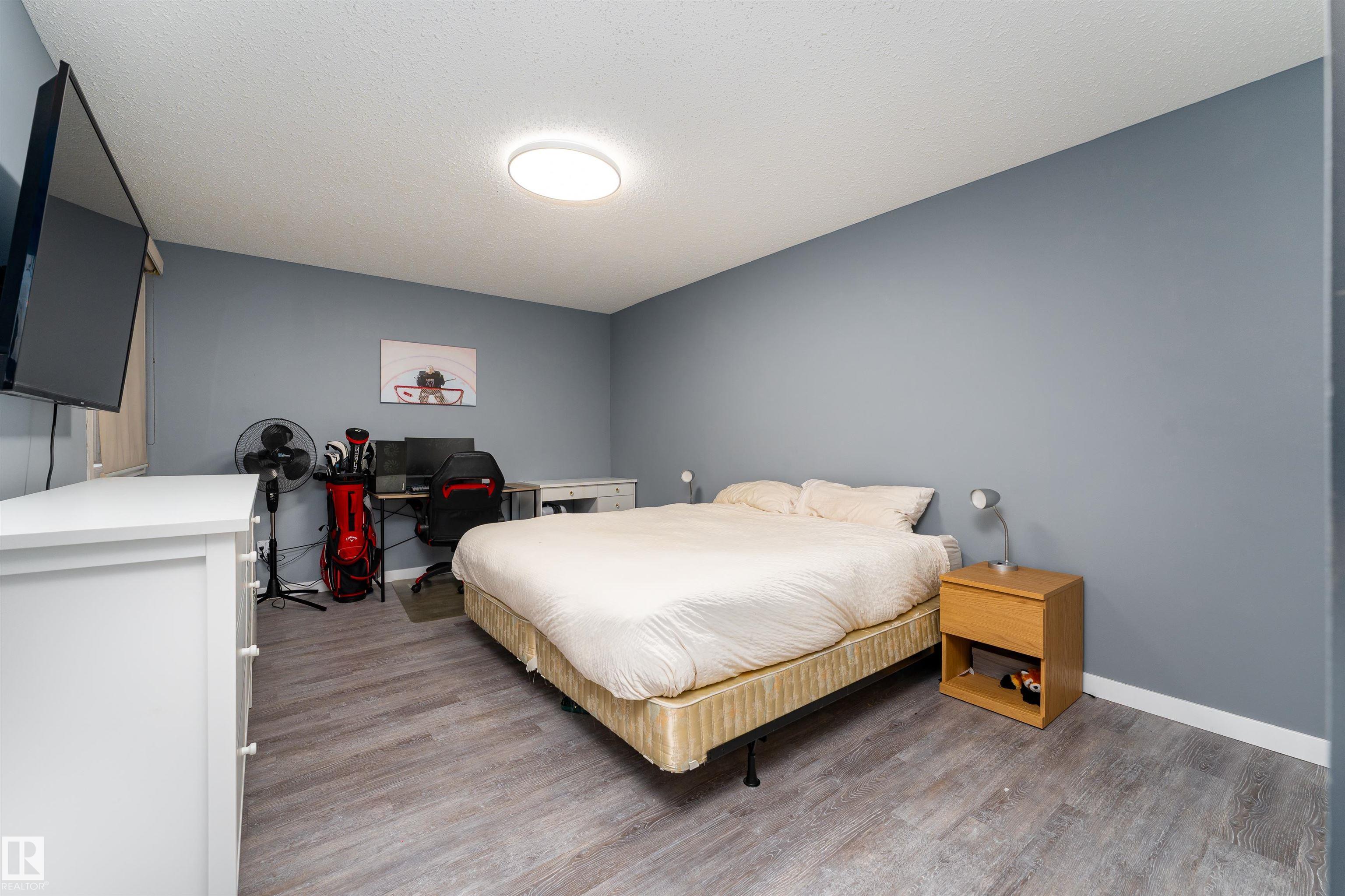Photo 12 at 26 - 10208 113 Street NW, Wîhkwêntôwin, Edmonton