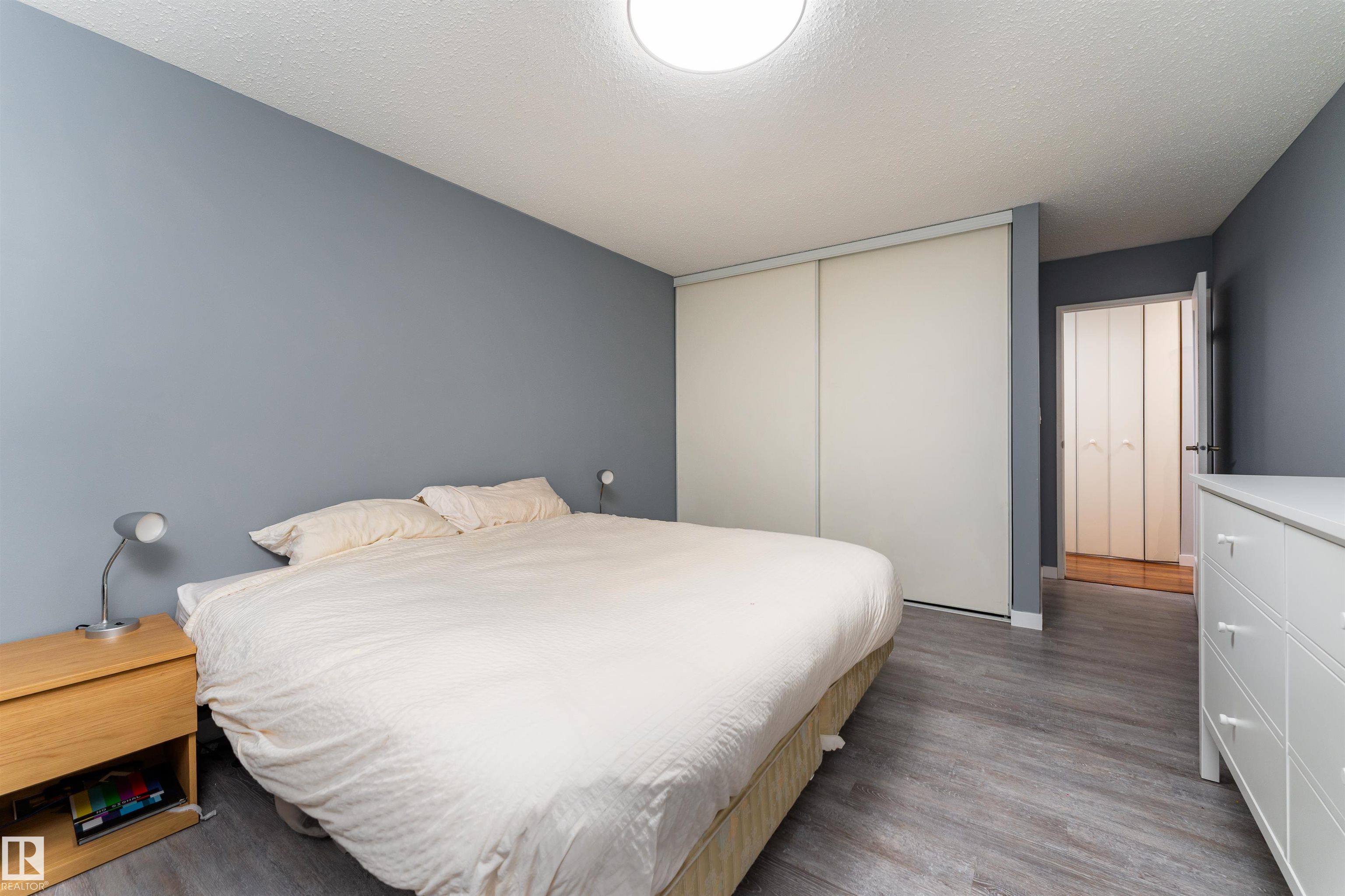 Photo 14 at 26 - 10208 113 Street NW, Wîhkwêntôwin, Edmonton