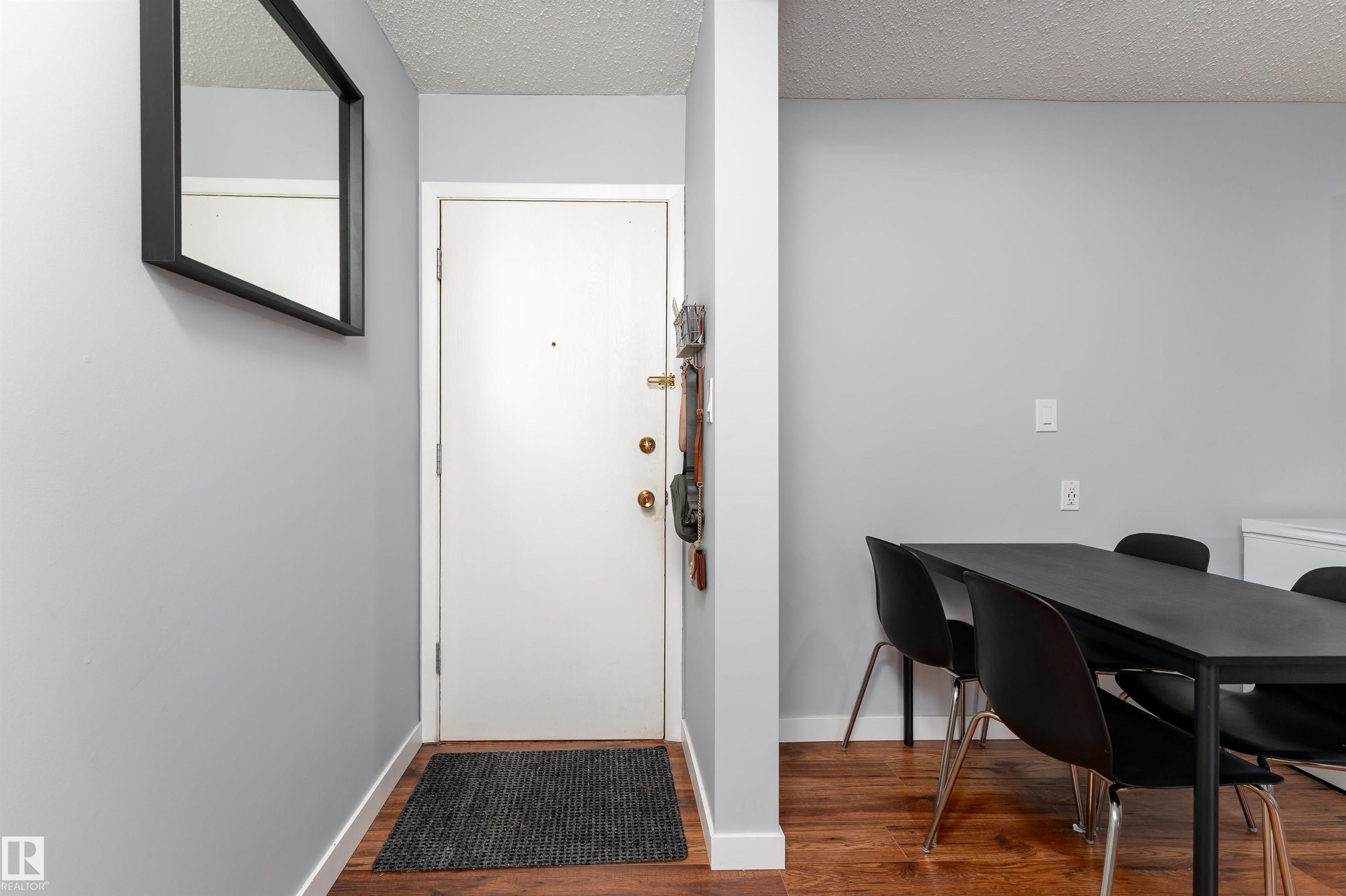 Photo 17 at 26 - 10208 113 Street NW, Wîhkwêntôwin, Edmonton