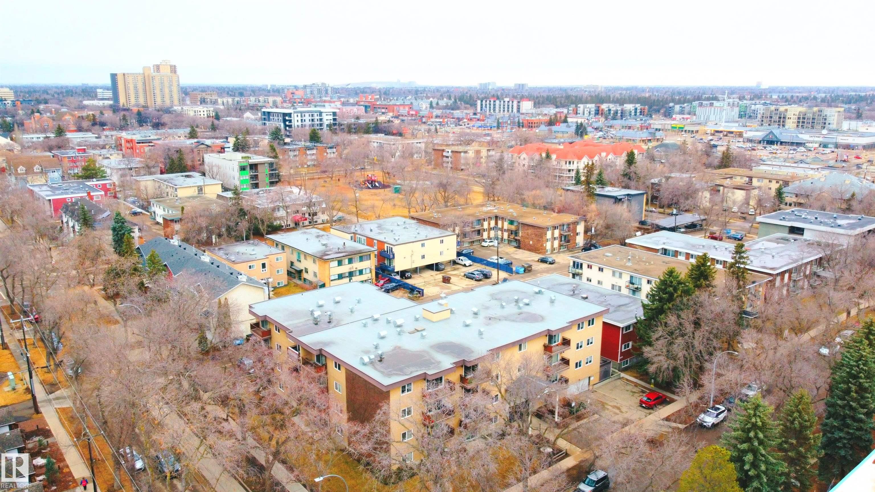 Photo 23 at 26 - 10208 113 Street NW, Wîhkwêntôwin, Edmonton