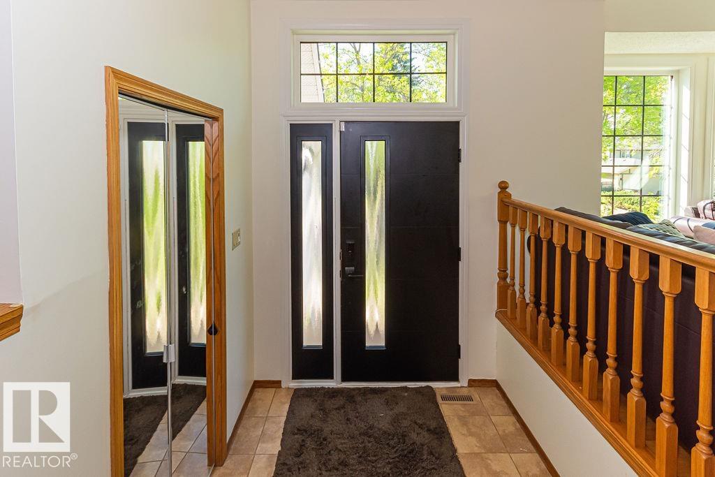 31 Windermere Crescent, Woodlands, St. Albert