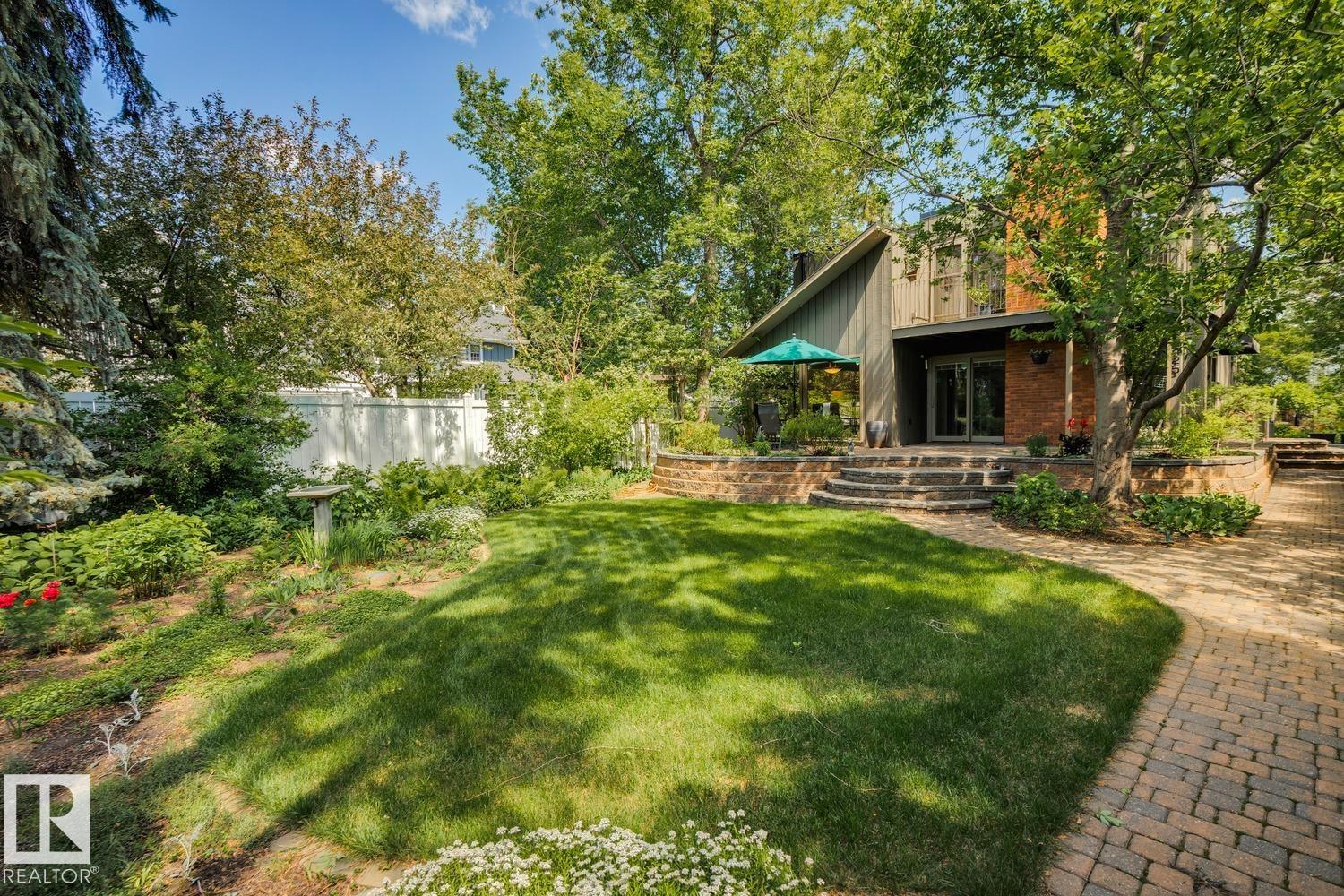 9425 97 Street NW, Bonnie Doon, Edmonton