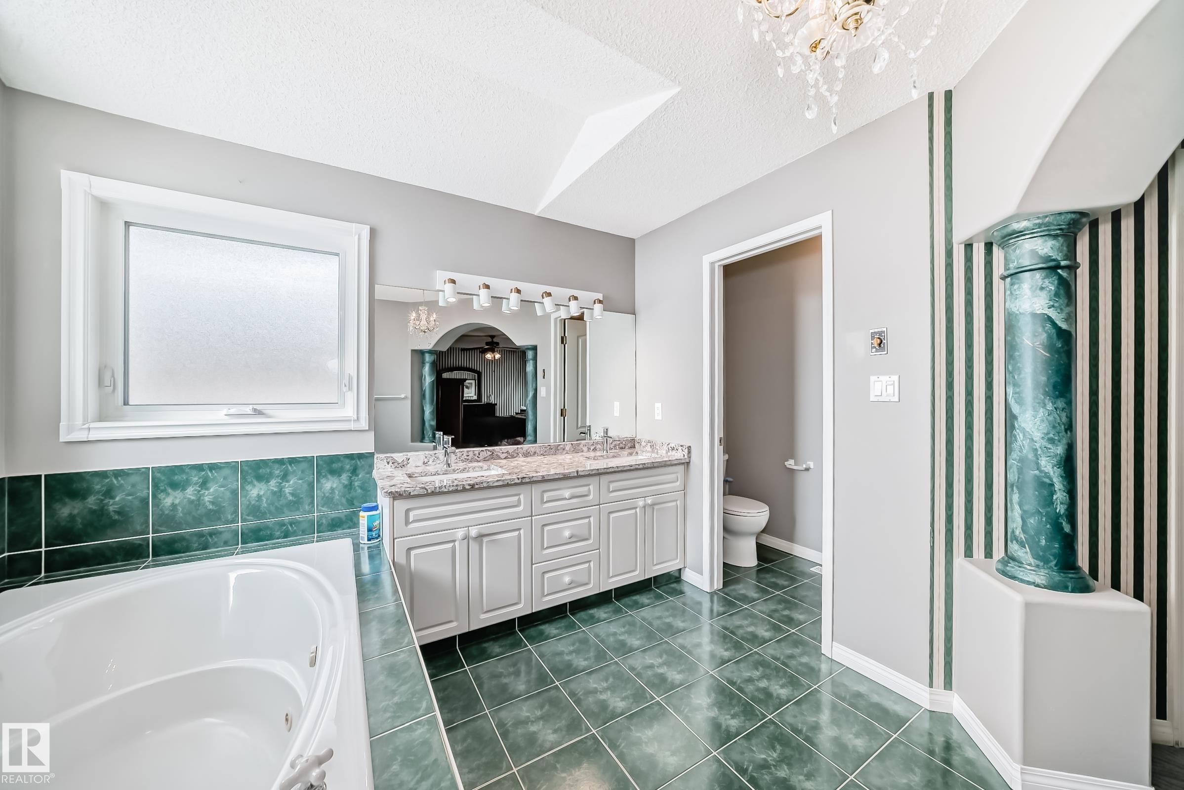 Photo 31 at 170 Blackburn Drive SW, Blackburne, Edmonton
