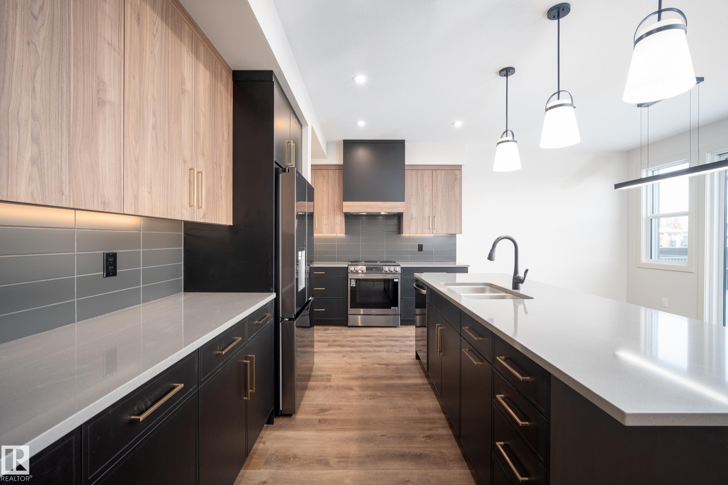 Photo 11 at 10 Prescott Boulevard, Prescott, Spruce Grove