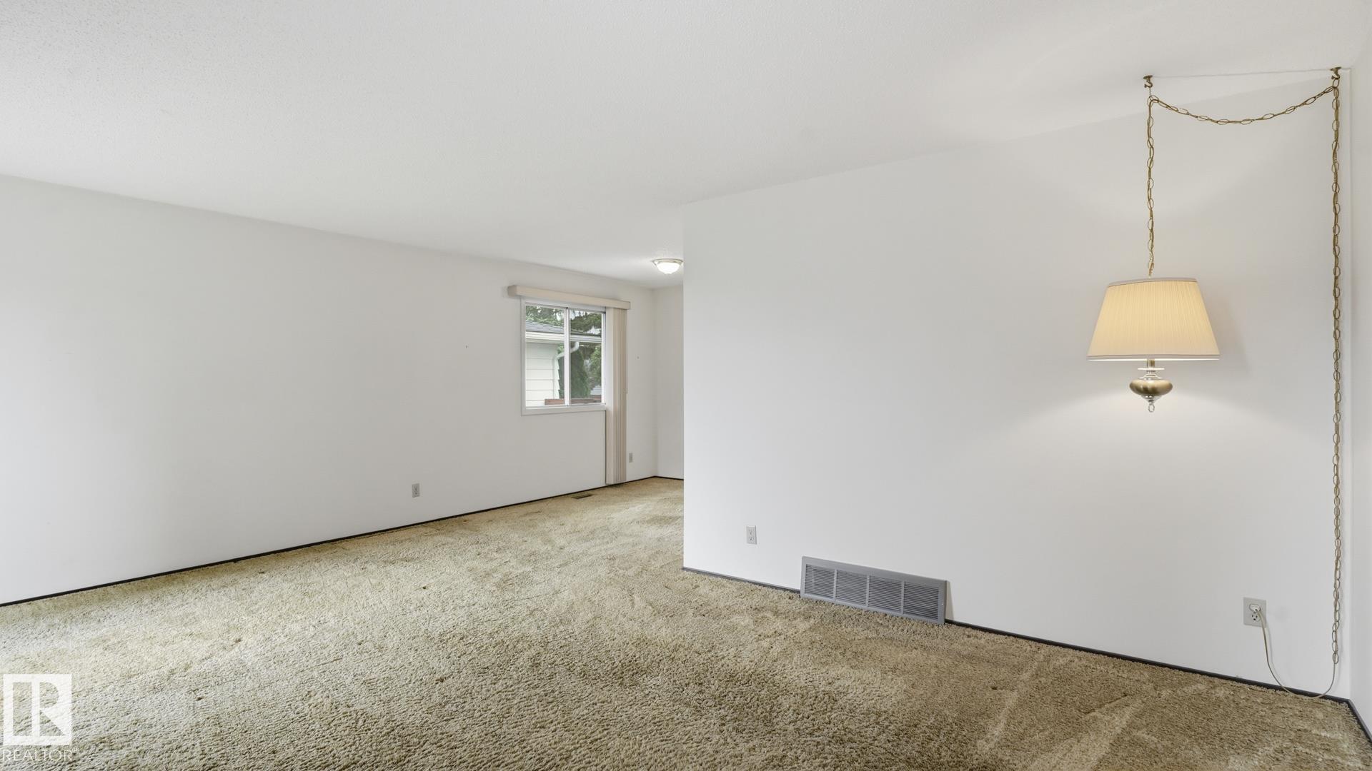7408 40 Avenue NW, Michaels Park, Edmonton