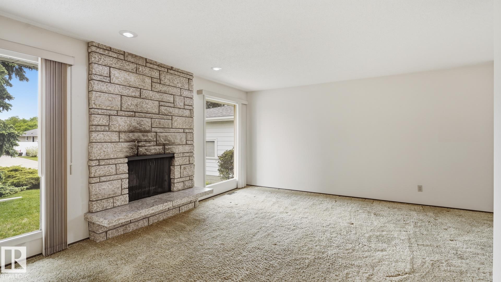 7408 40 Avenue NW, Michaels Park, Edmonton