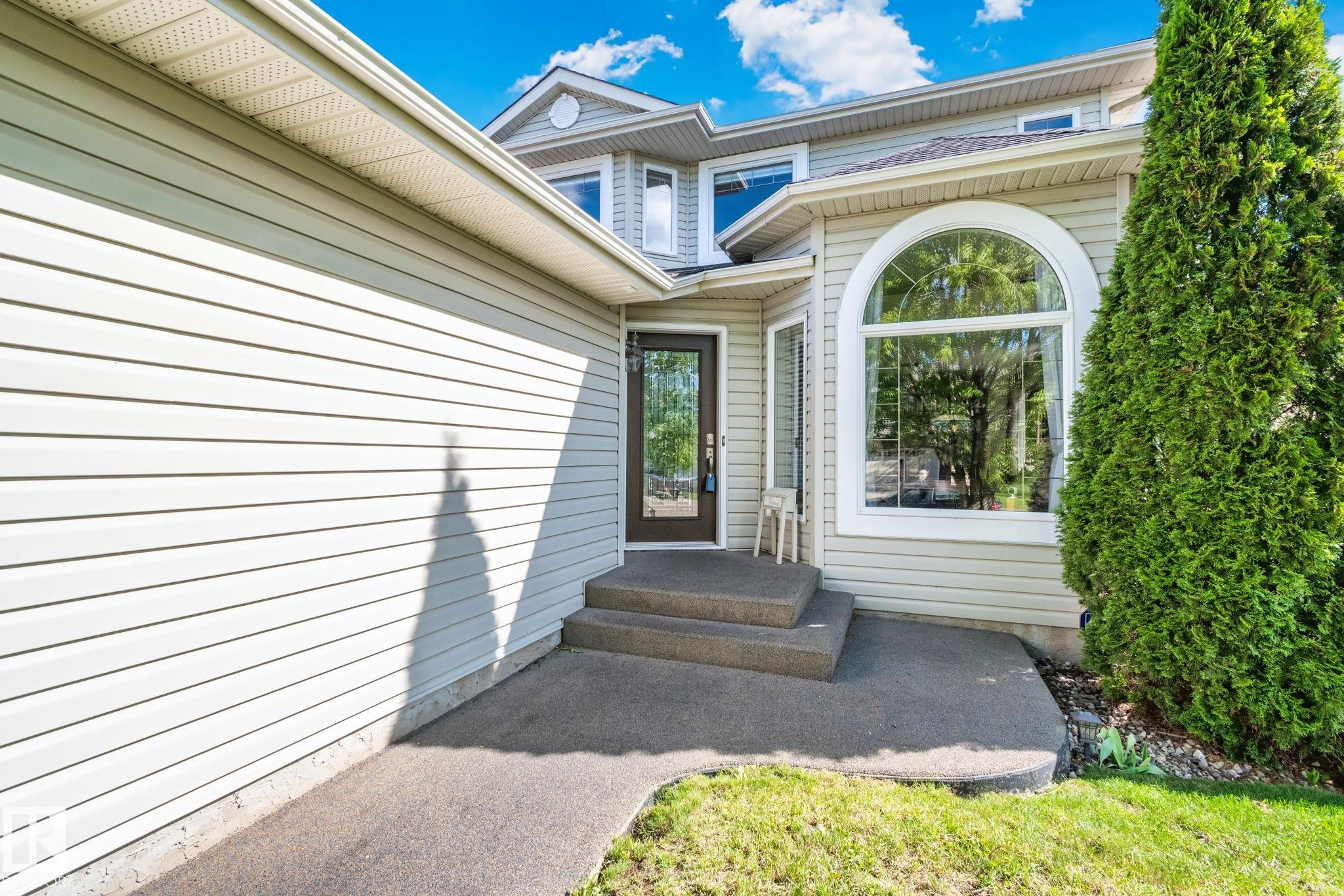 591 Byrne Crescent SW, Blackmud Creek, Edmonton