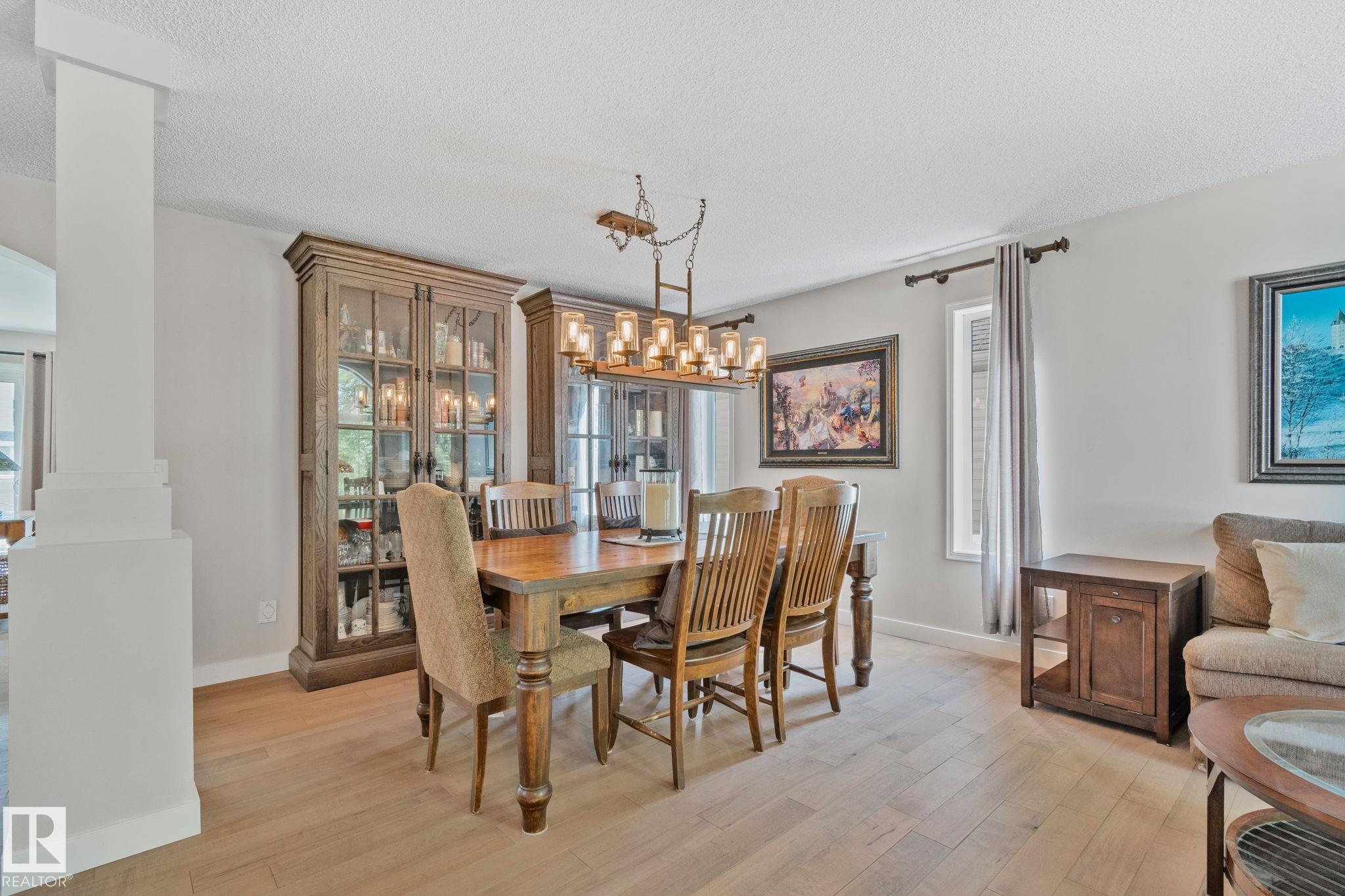 Photo 8 at 591 Byrne Crescent SW, Blackmud Creek, Edmonton