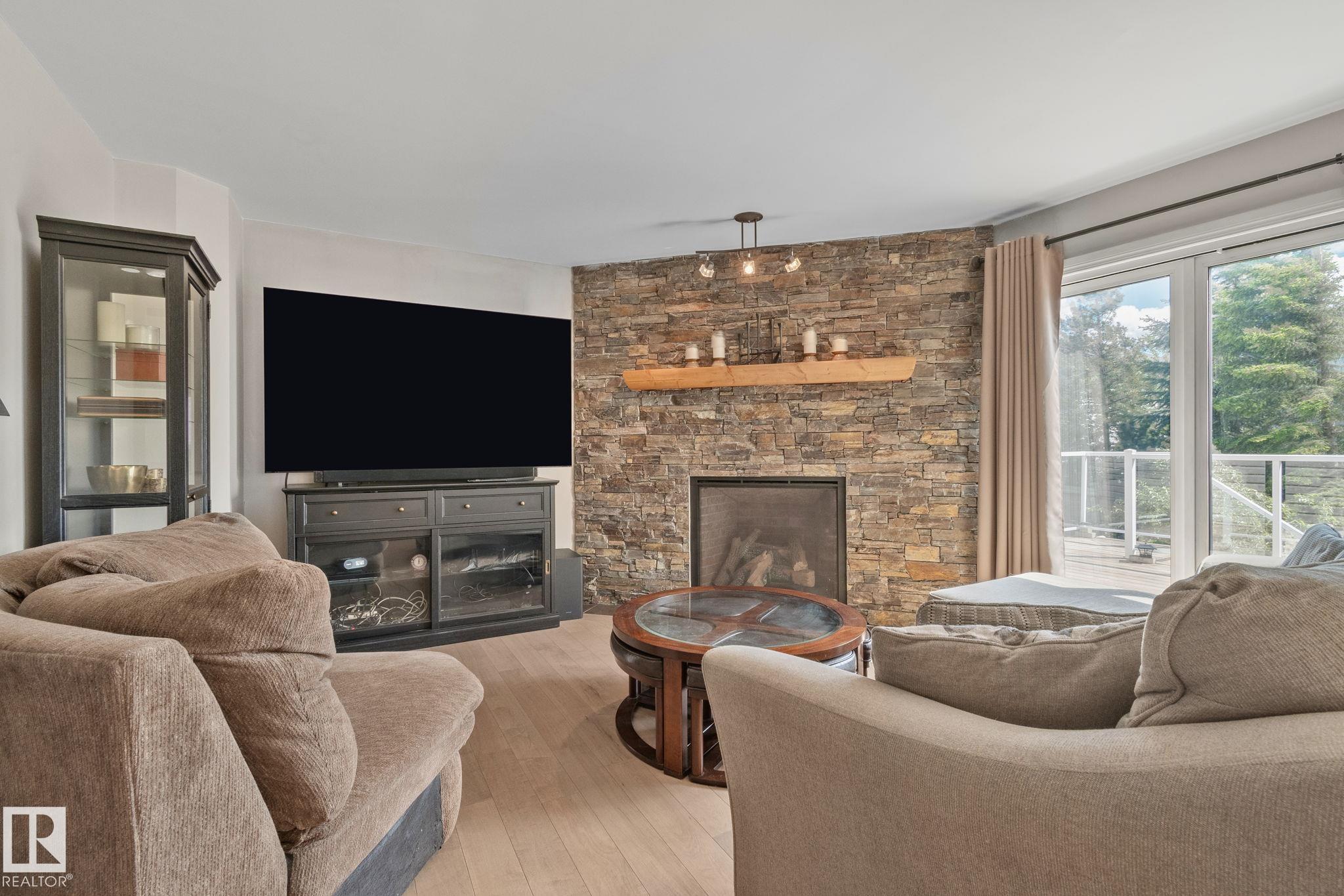 Photo 10 at 591 Byrne Crescent SW, Blackmud Creek, Edmonton