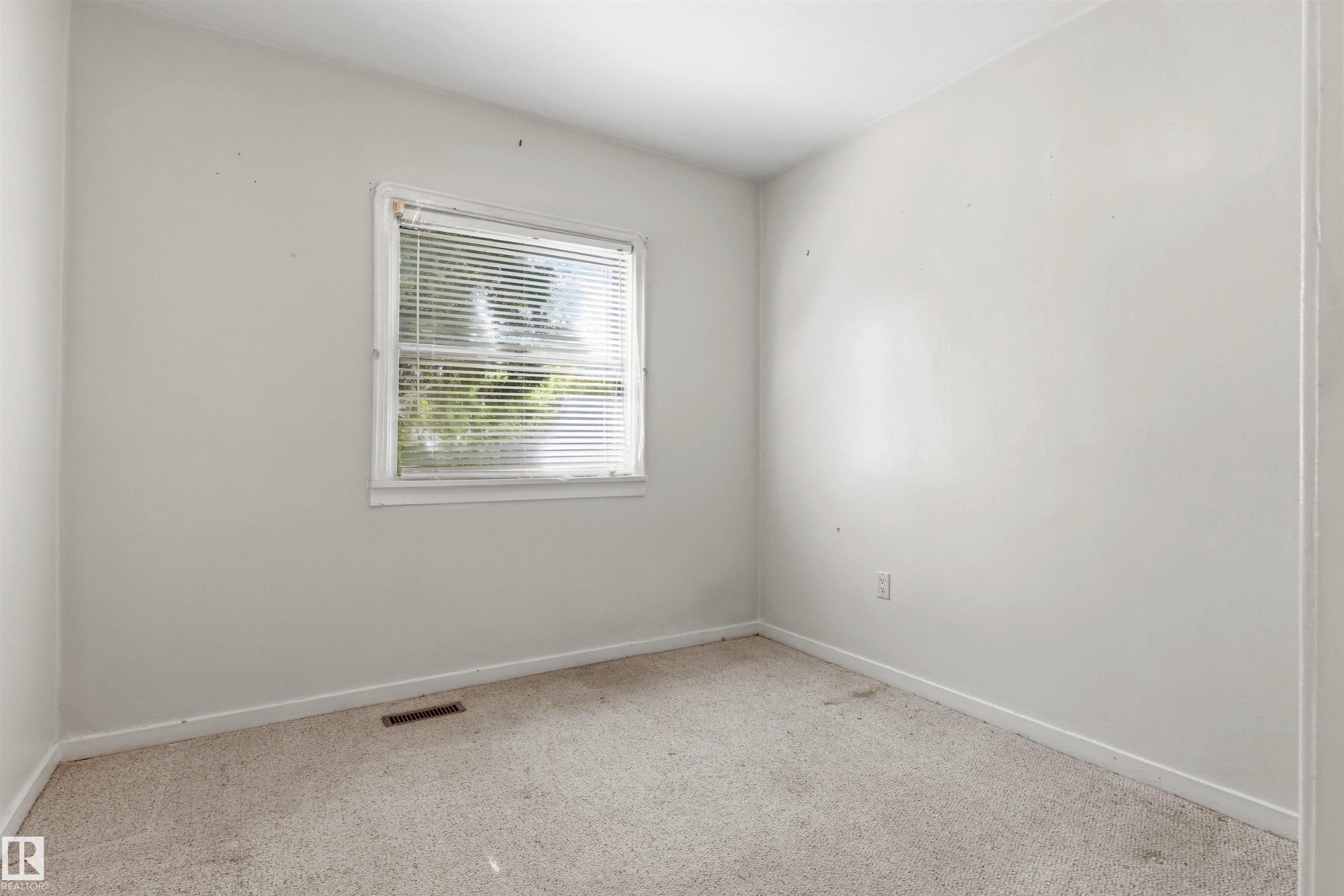 Photo 14 at 11417 65 Street NW, Highlands, Edmonton