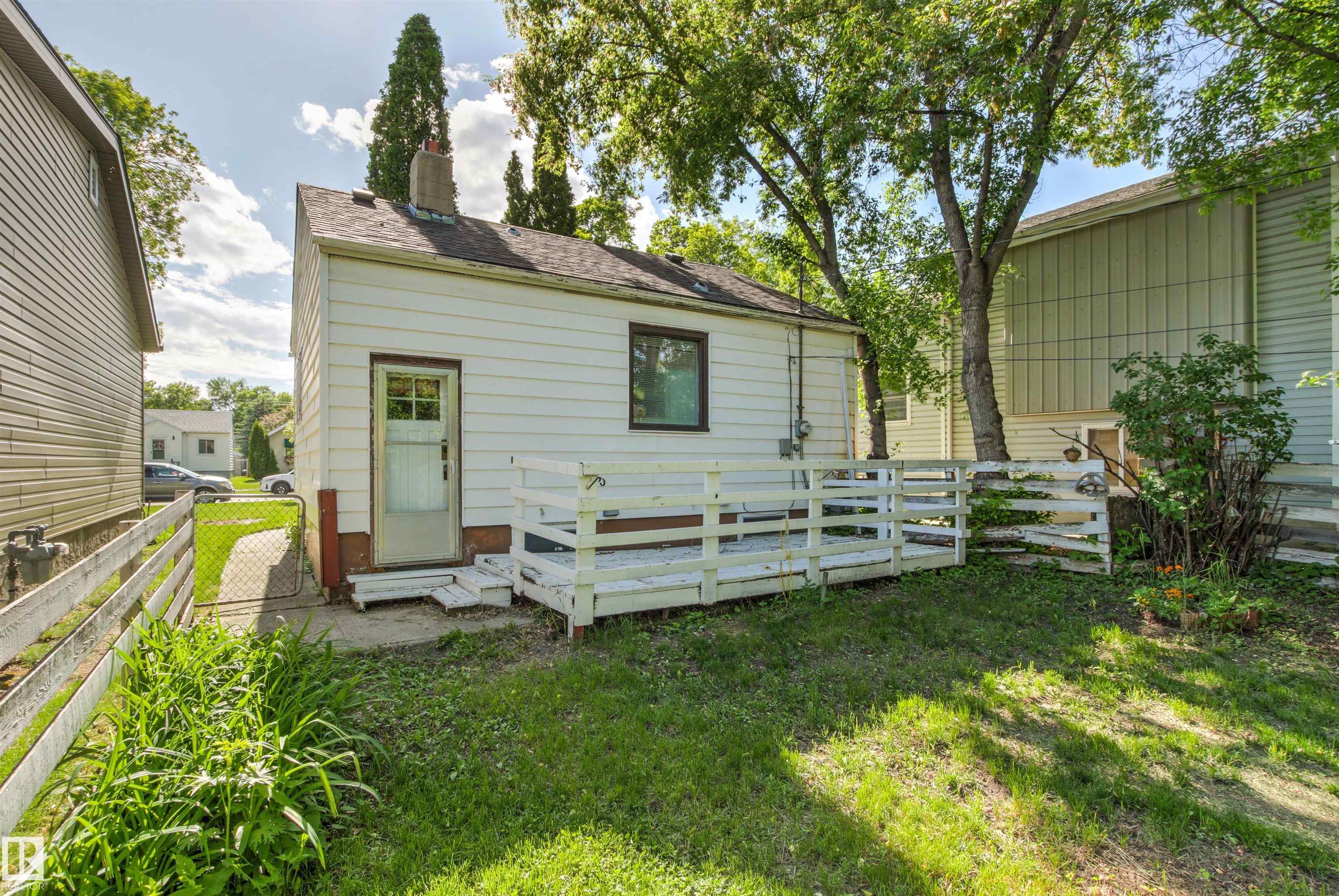 11417 65 Street NW, Highlands, Edmonton