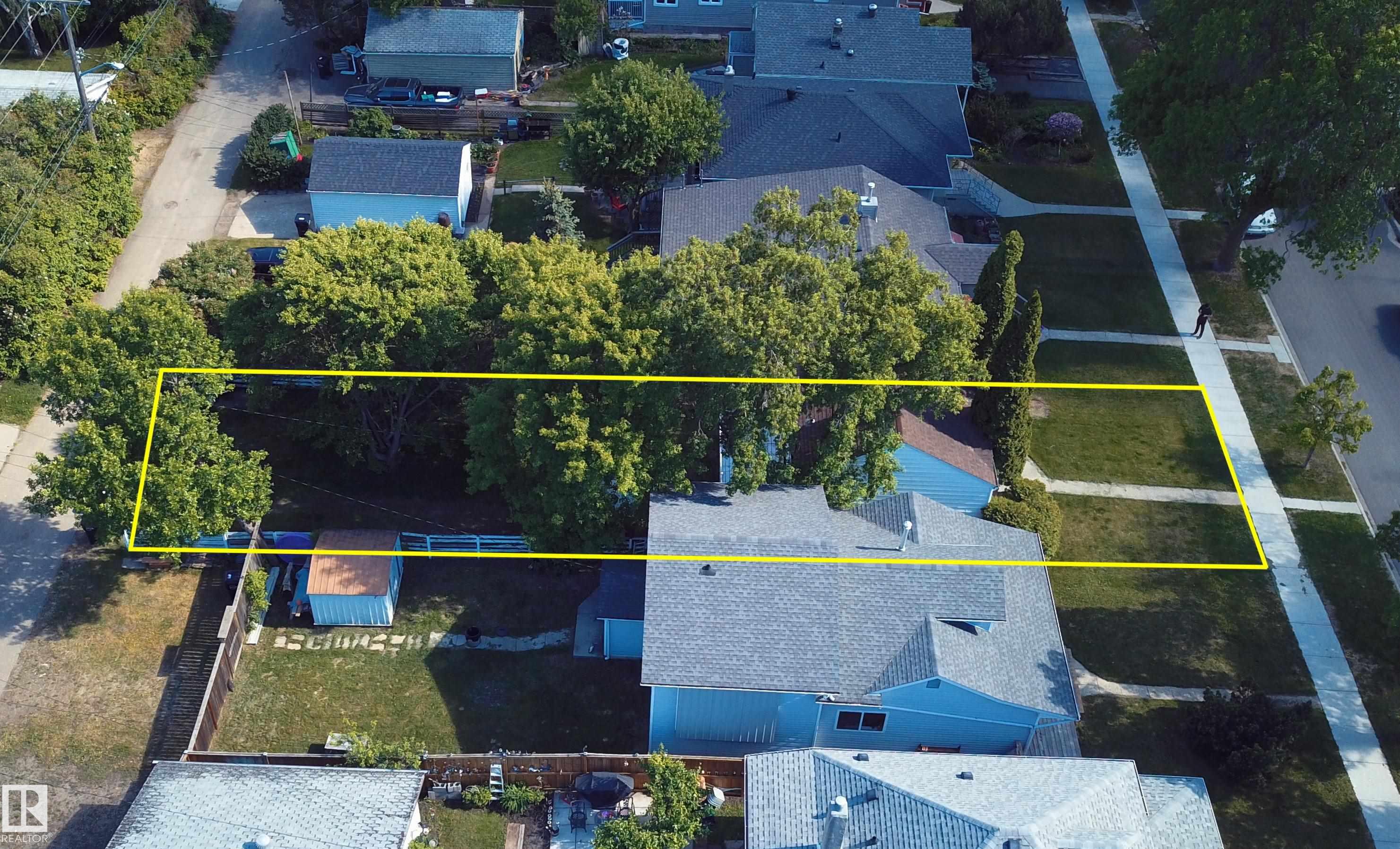 Photo 27 at 11417 65 Street NW, Highlands, Edmonton