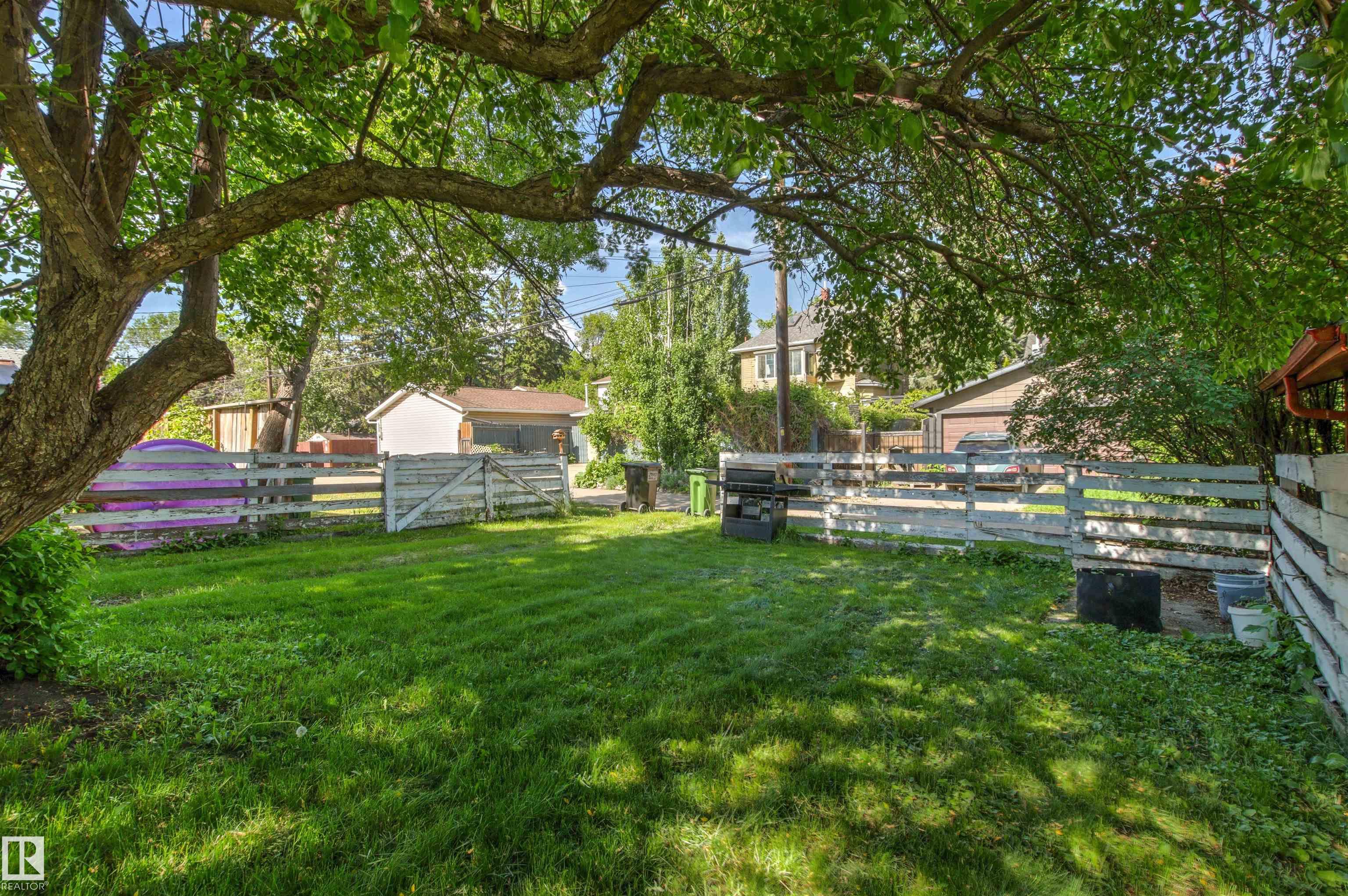 Photo 6 at 11417 65 Street NW, Highlands, Edmonton