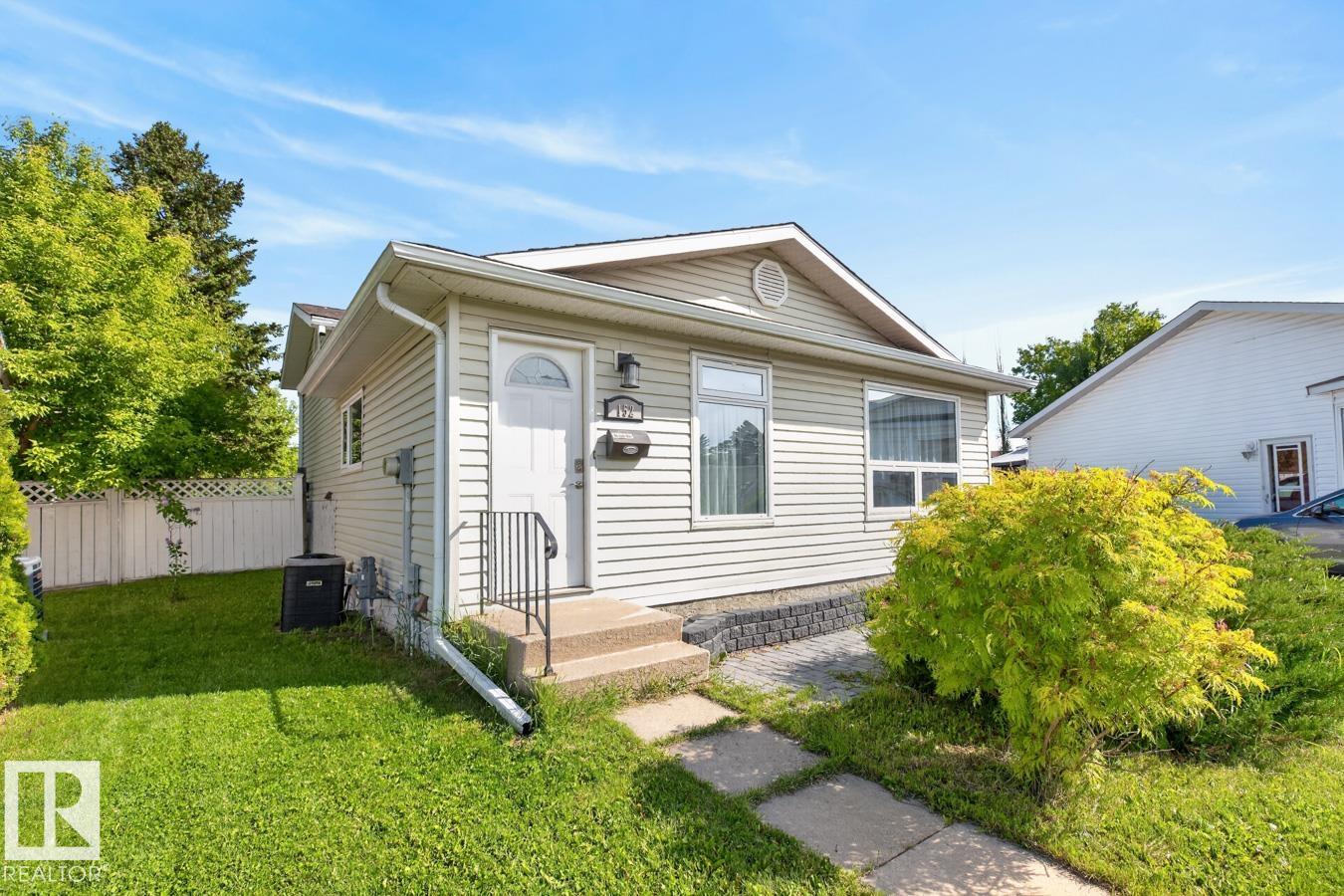 152 Warwick Road NW, Dunluce, Edmonton
