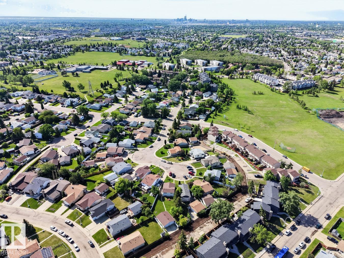 Photo 36 at 152 Warwick Road NW, Dunluce, Edmonton