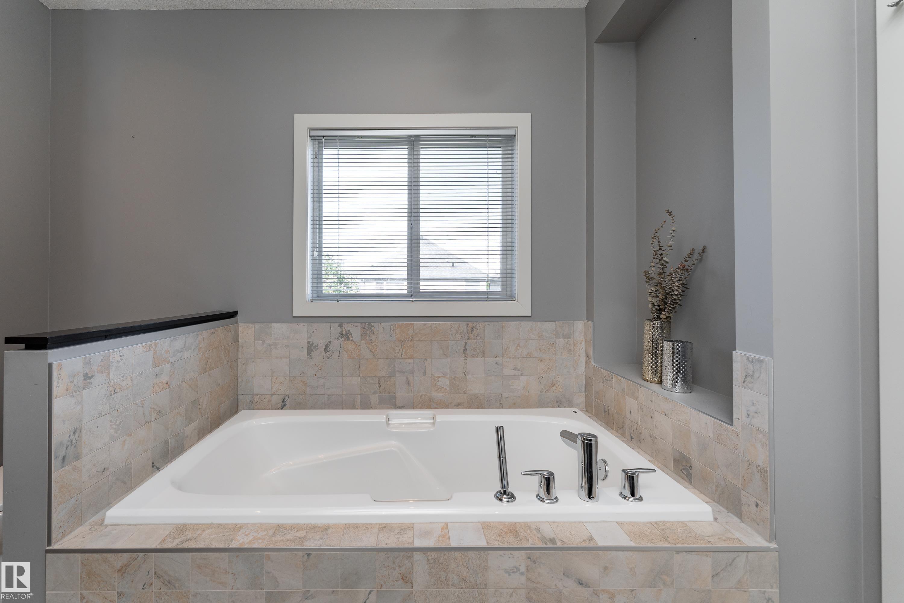 Photo 32 at 12932 201 Street NW, Trumpeter Area, Edmonton