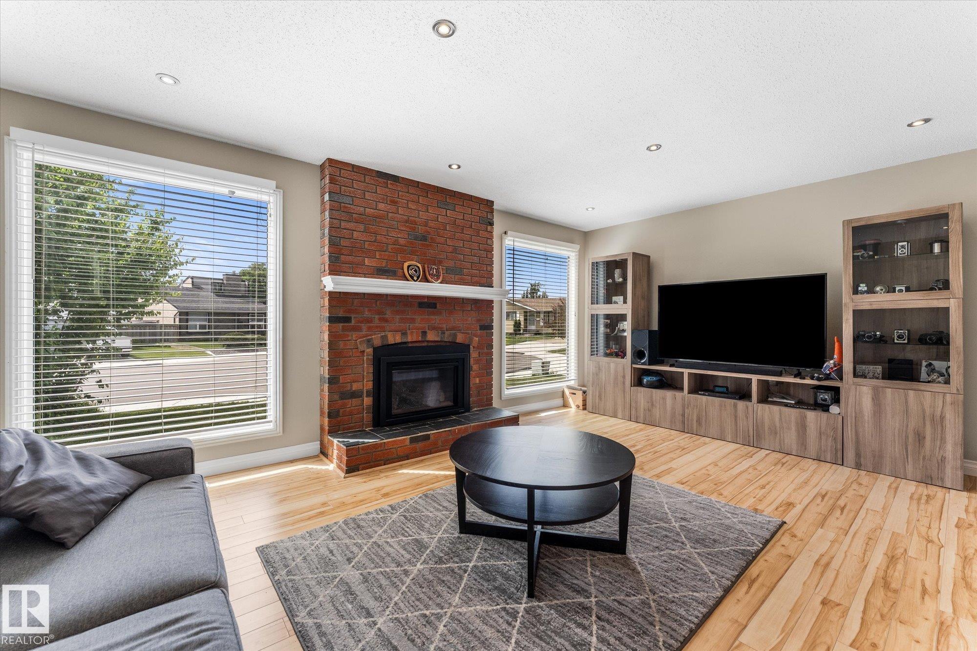 Photo 10 at 13840 30 Street NW, Hairsine, Edmonton