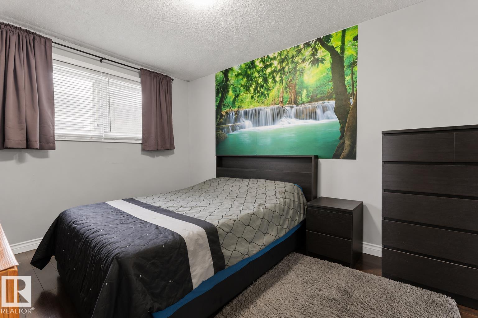 Photo 8 at 11234 40 Avenue NW, Royal Gardens, Edmonton