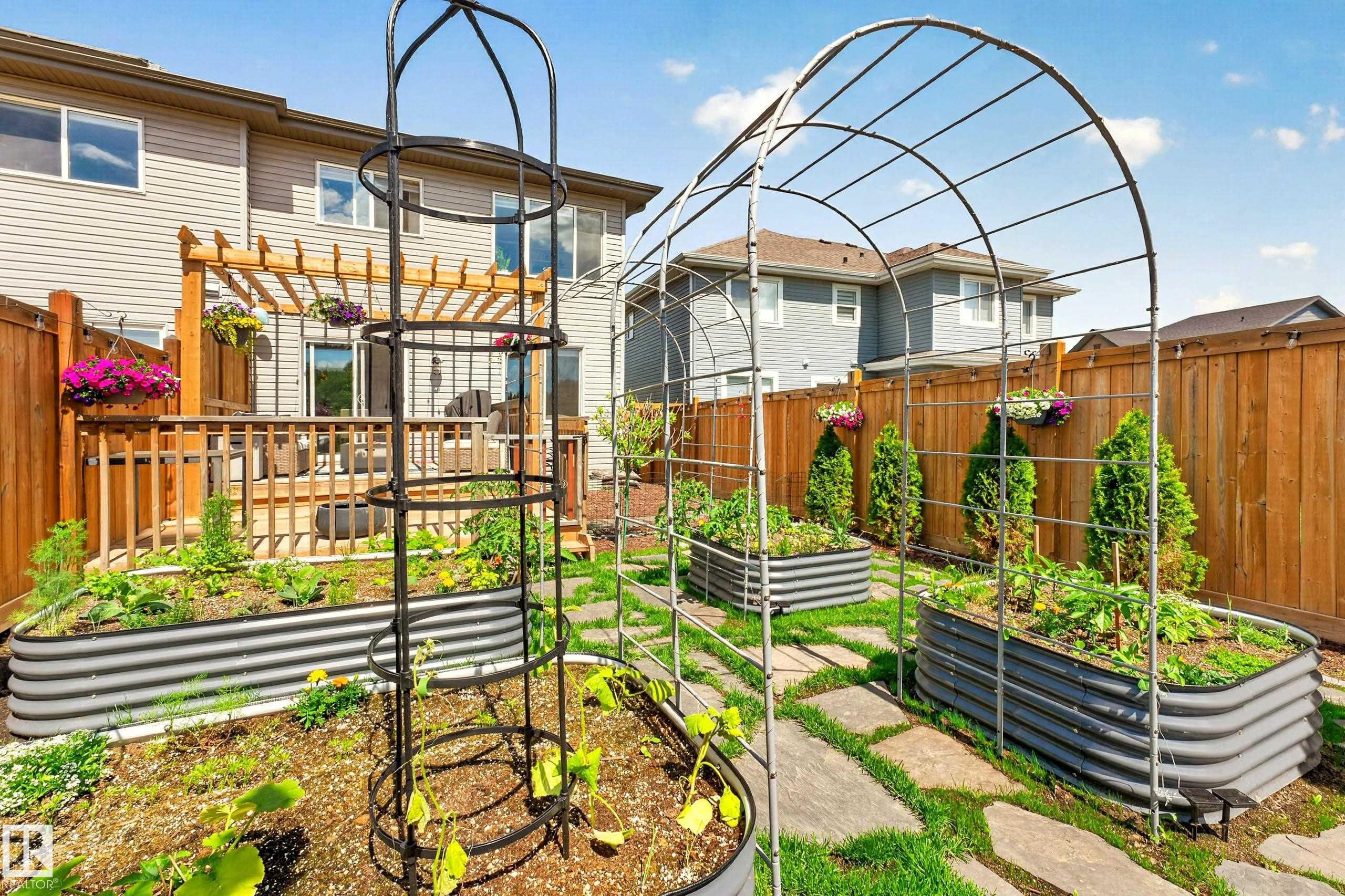 Photo 19 at 20507 128 Avenue NW, Trumpeter Area, Edmonton