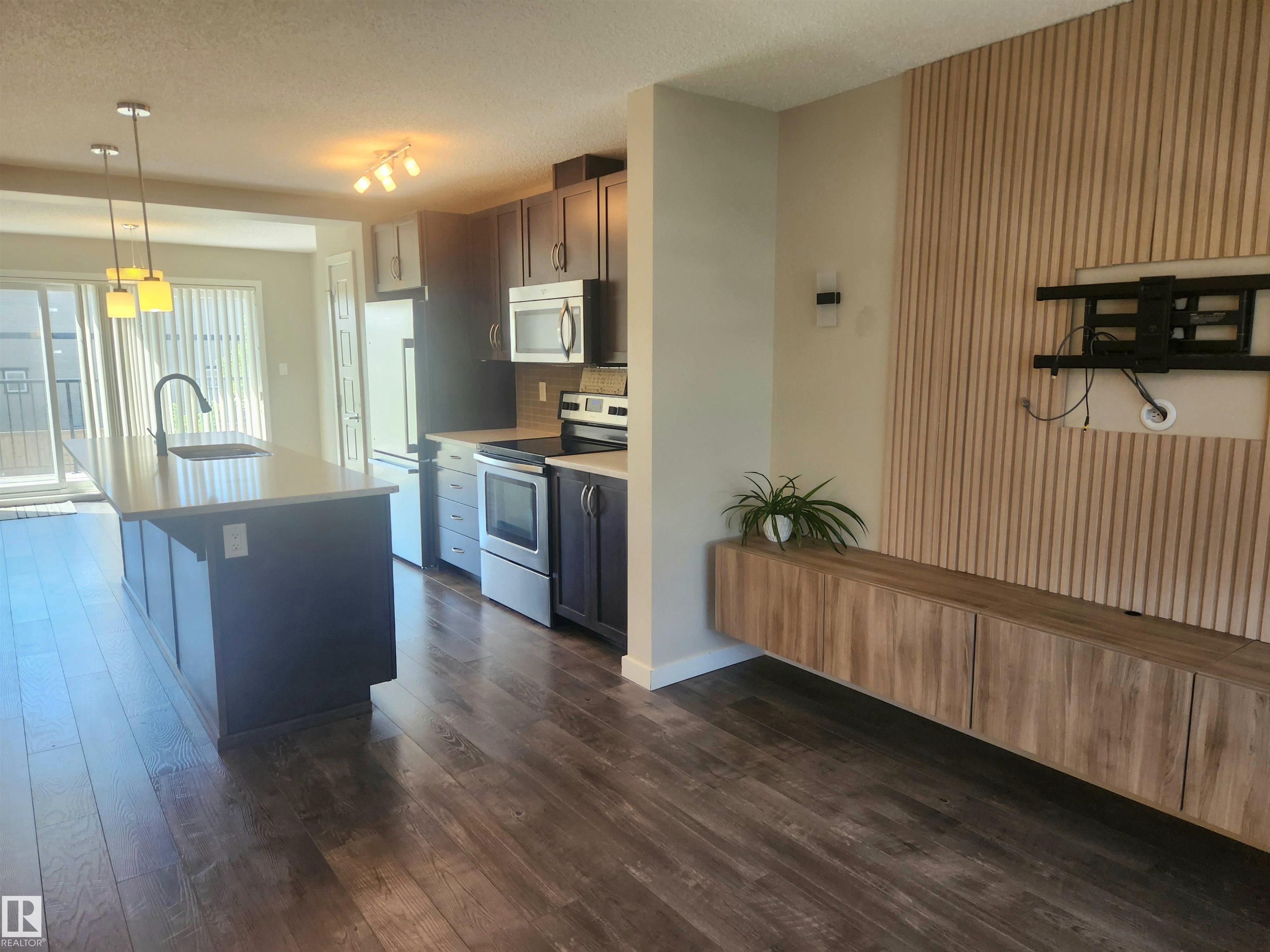 Photo 6 at 3346 15a Avenue NW, Laurel, Edmonton