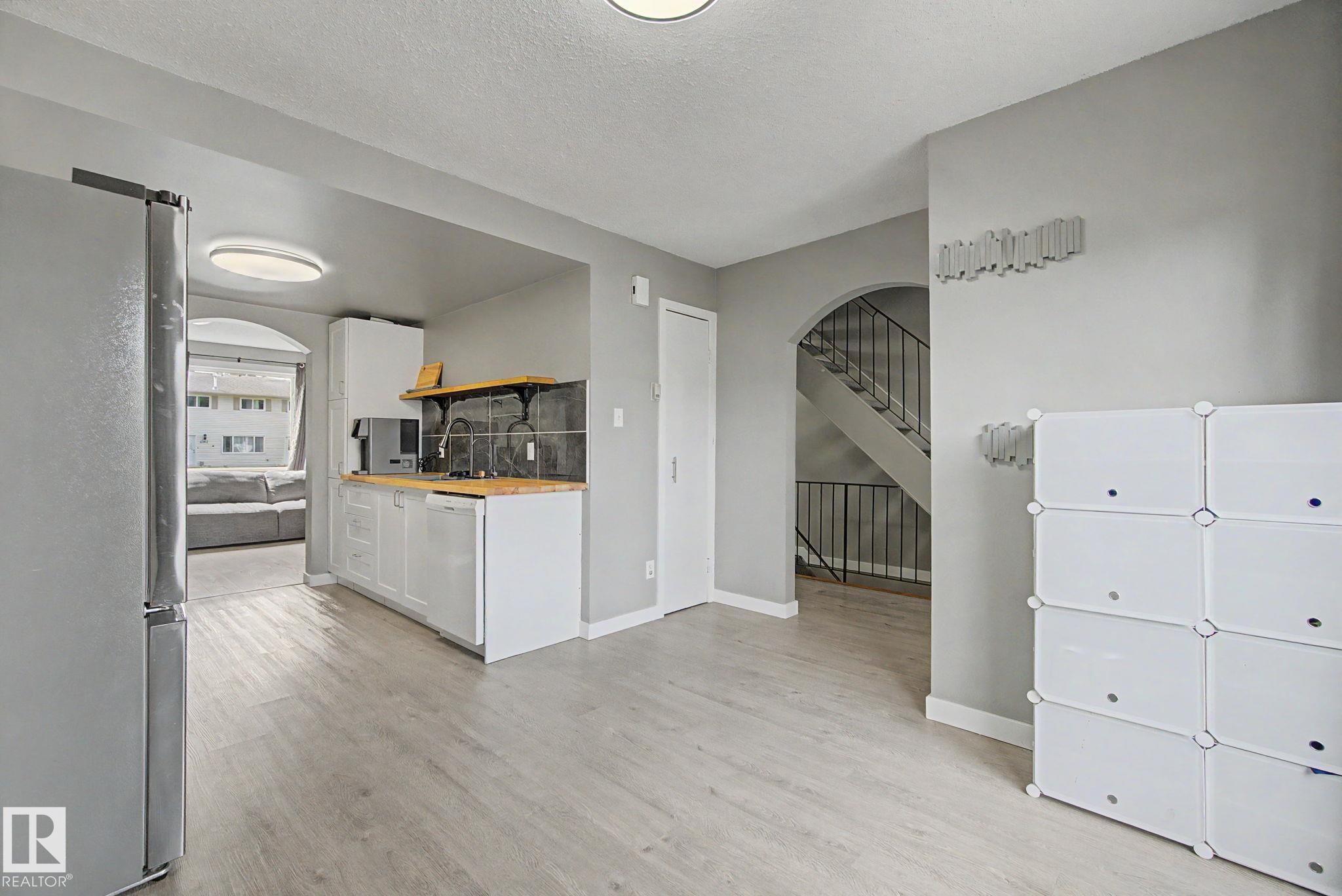 Photo 7 at 4315 46 Street, Meridian Heights, Stony Plain