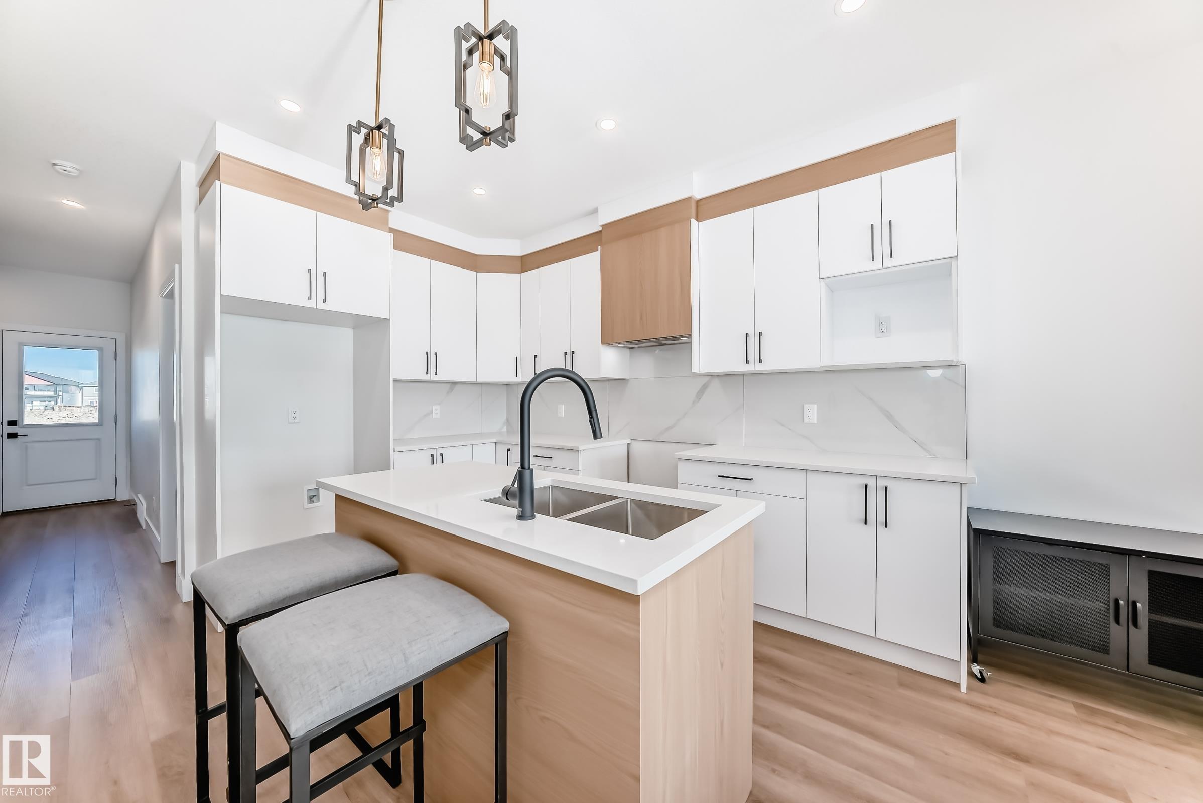 Photo 7 at 100 Elliott Wynd, South Pointe, Fort Saskatchewan
