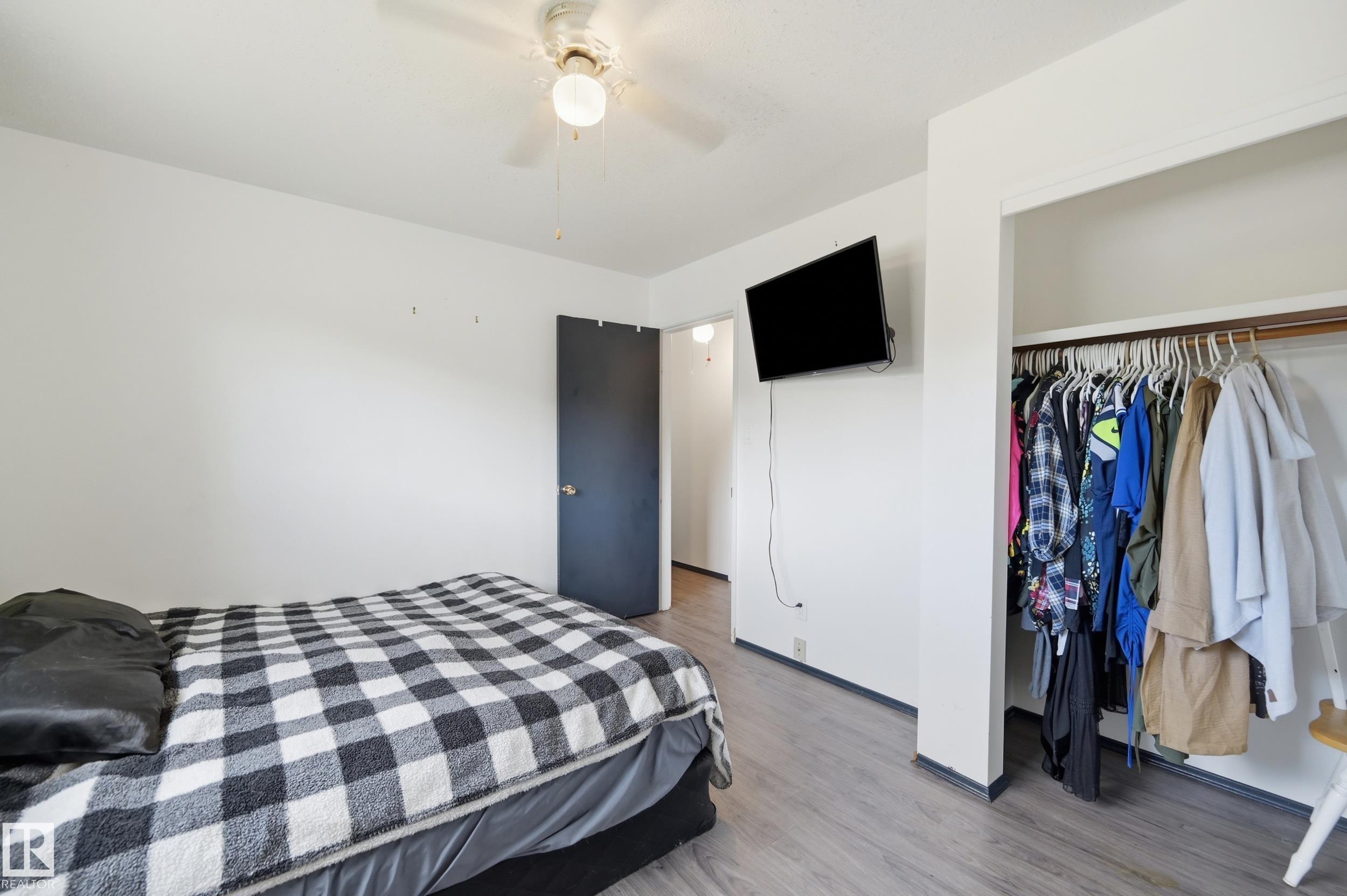 Photo 15 at 5515 143 Avenue NW, York, Edmonton