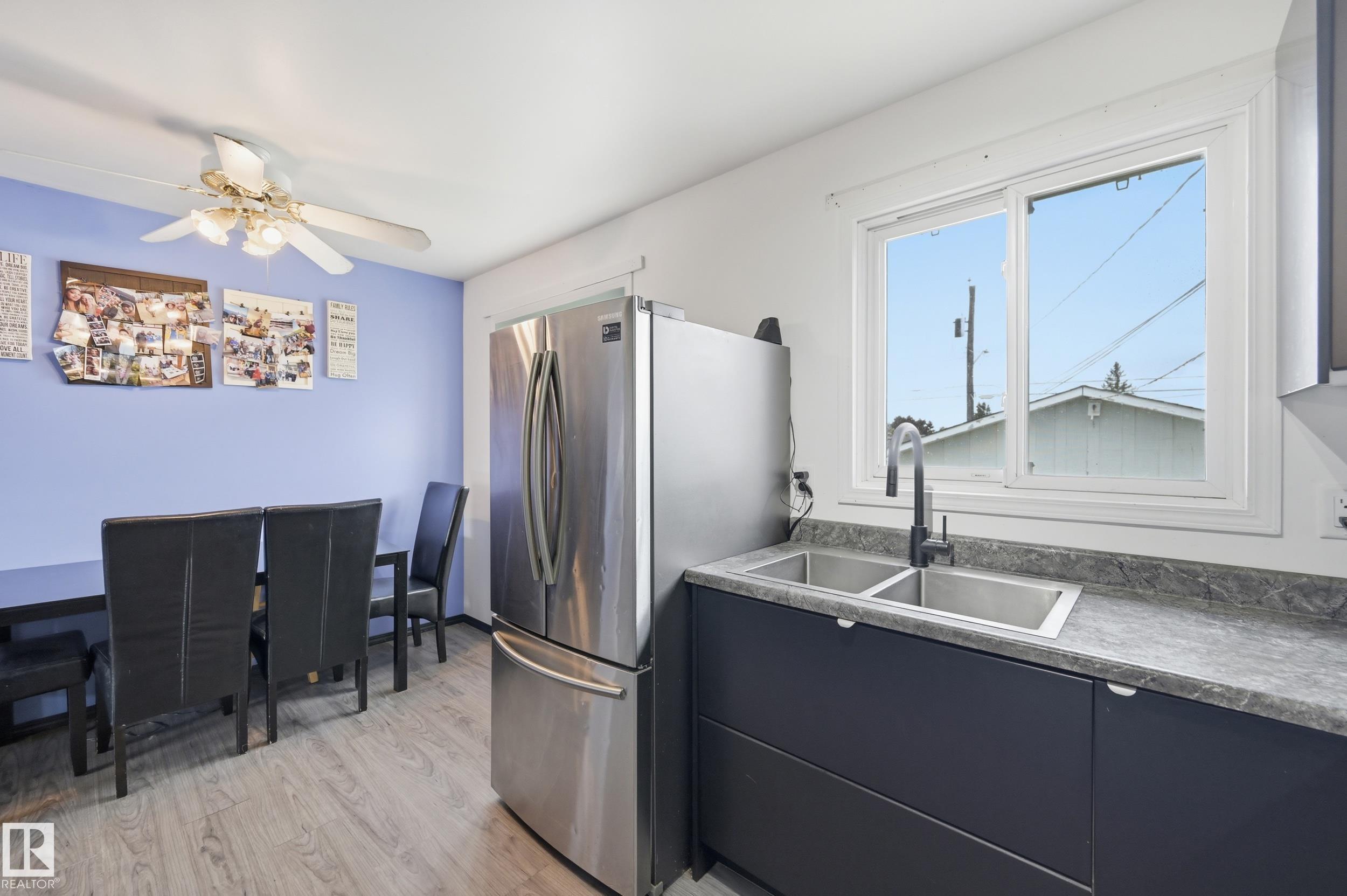 Photo 9 at 5515 143 Avenue NW, York, Edmonton