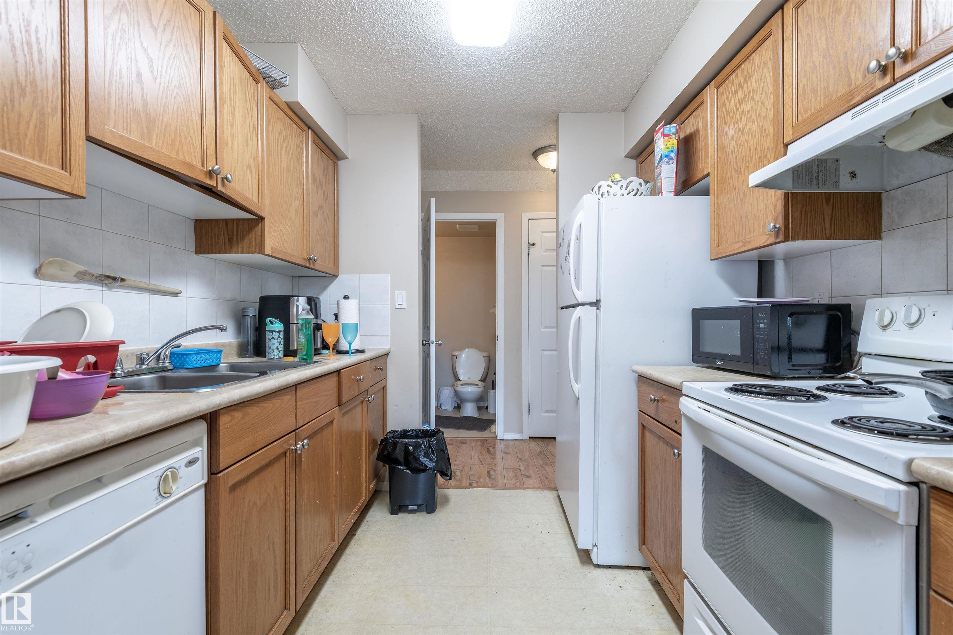 Photo 28 at 7115-7121 80 Avenue NW, King Edward Park, Edmonton