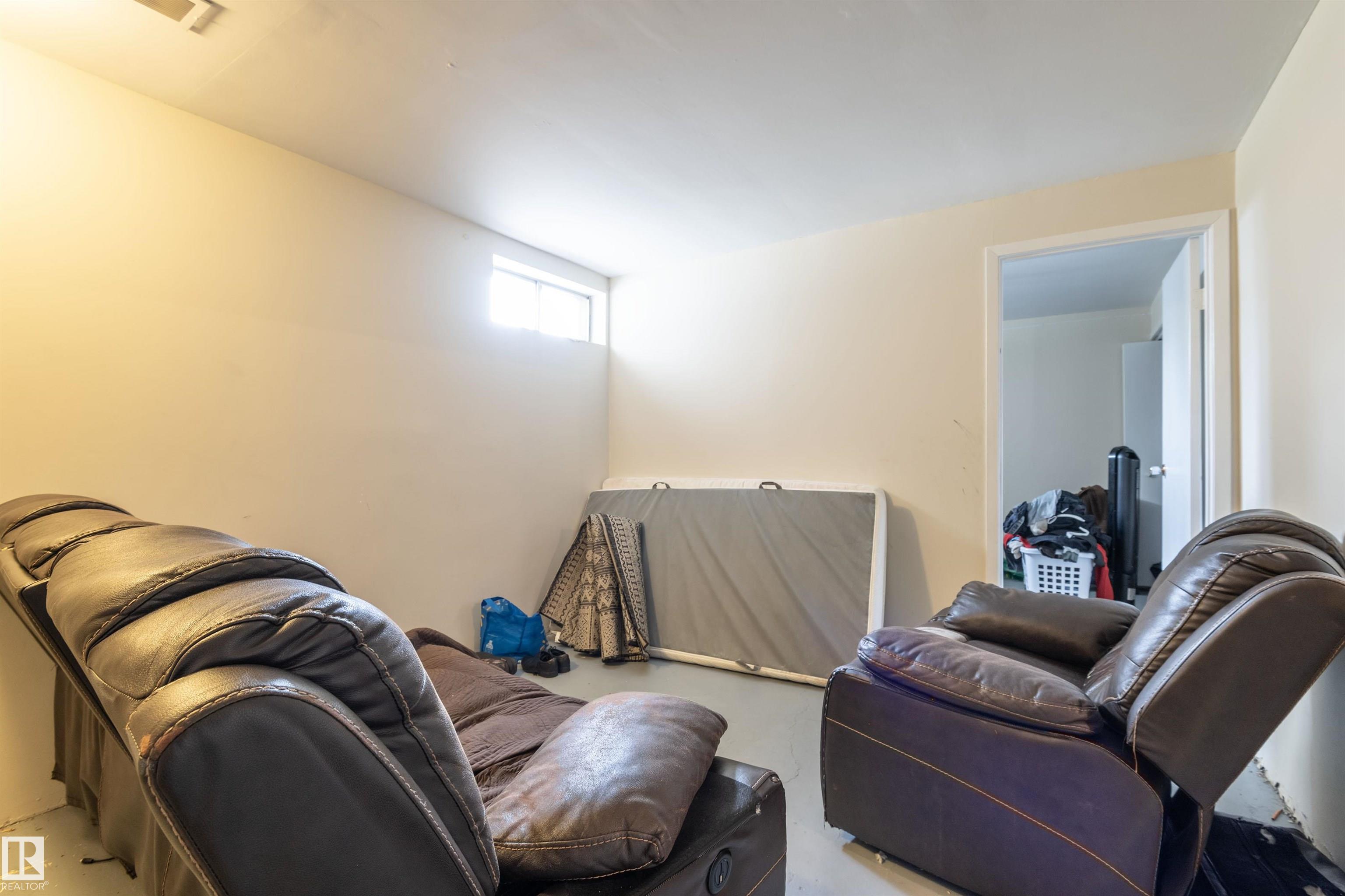 Photo 31 at 7115-7121 80 Avenue NW, King Edward Park, Edmonton