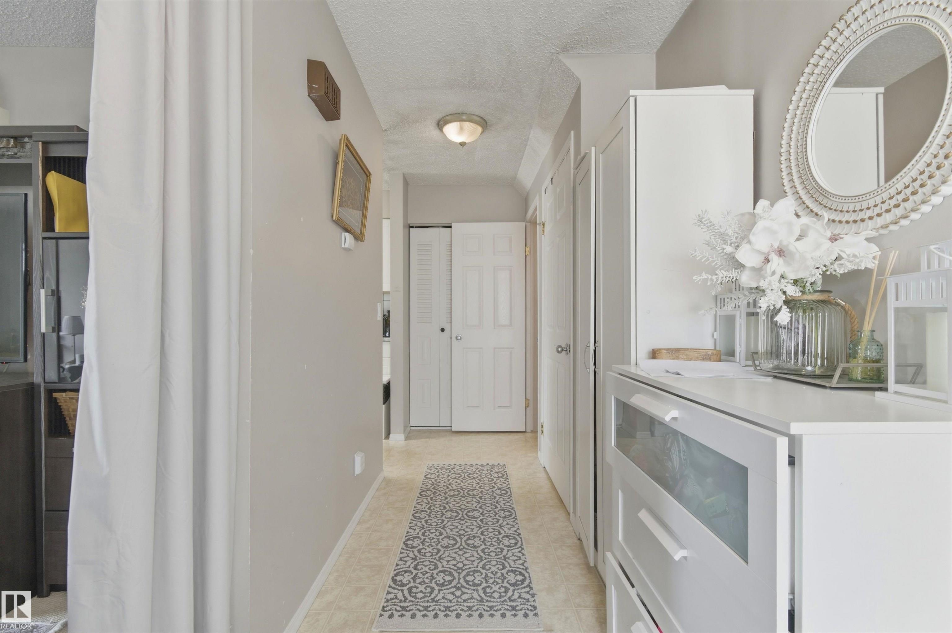 7115-7121 80 Avenue NW, King Edward Park, Edmonton