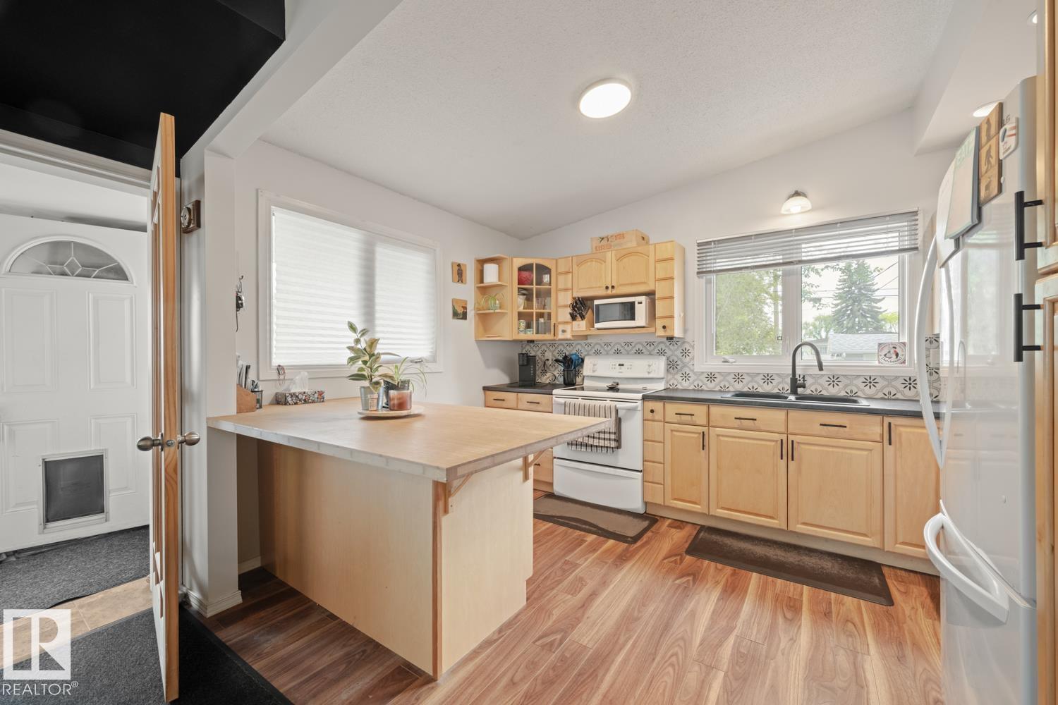 13408 118 Street NW, Kensington, Edmonton