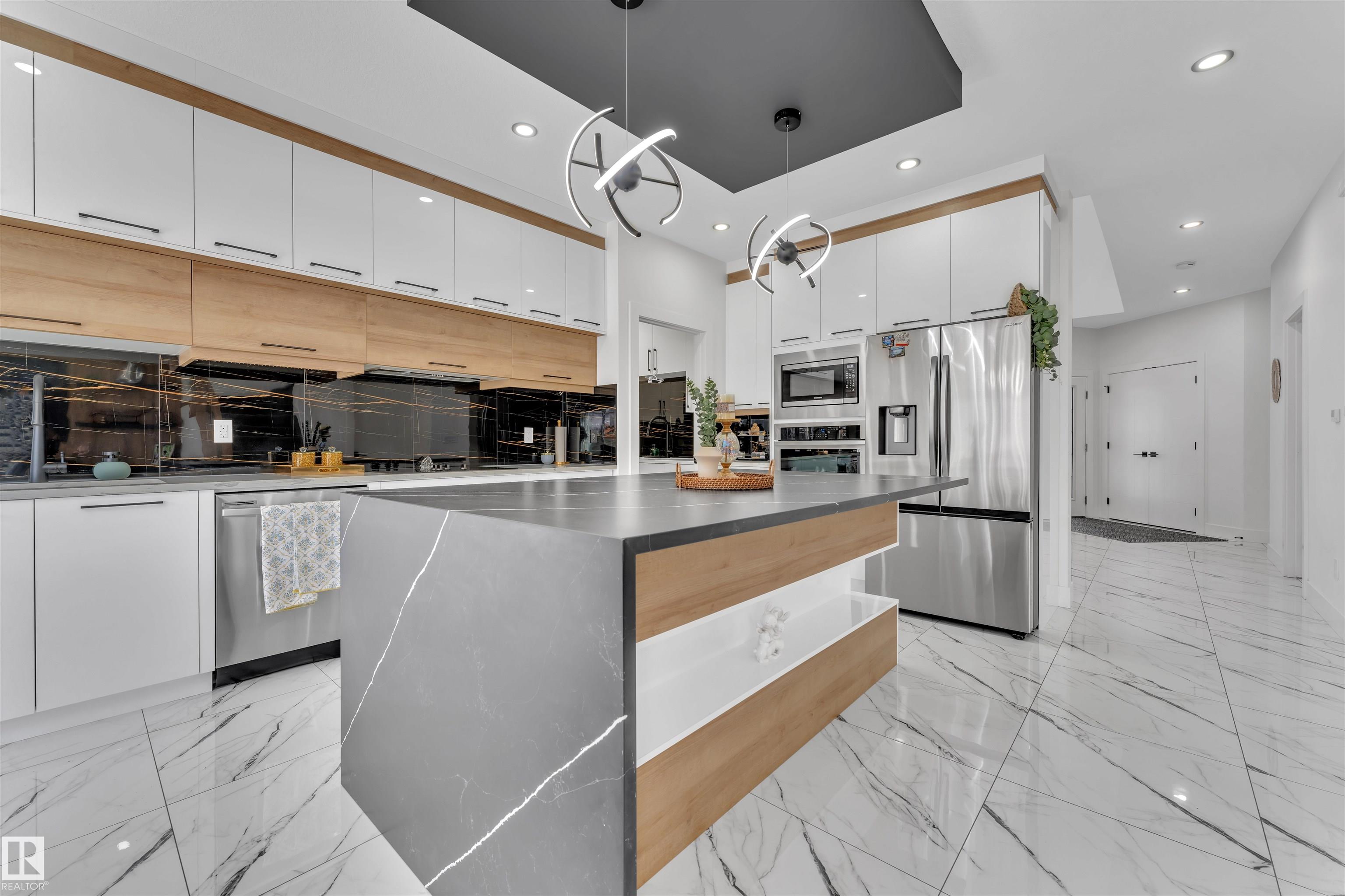 Photo 14 at 1809 18a Avenue NW, Laurel, Edmonton