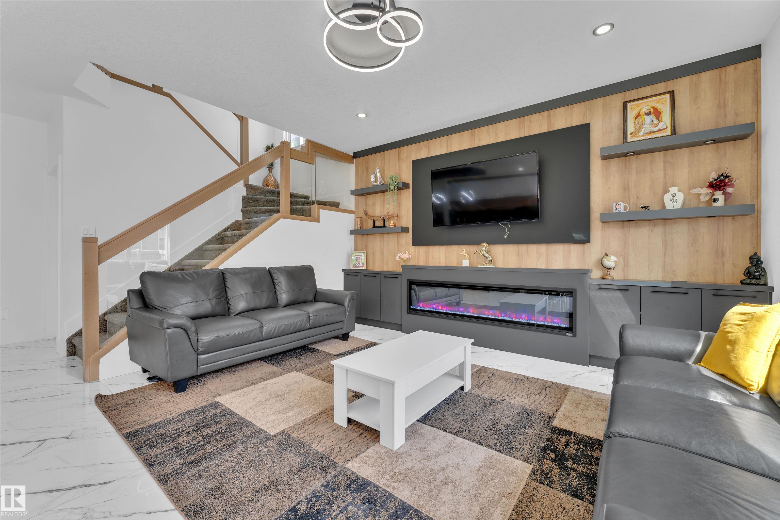 Photo 20 at 1809 18a Avenue NW, Laurel, Edmonton