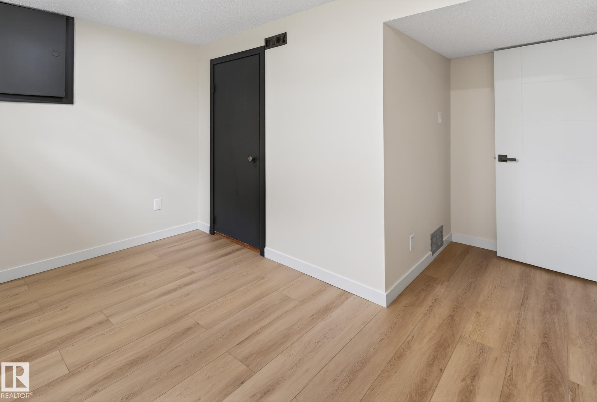 Photo 13 at 12936 132 Street NW, Athlone, Edmonton