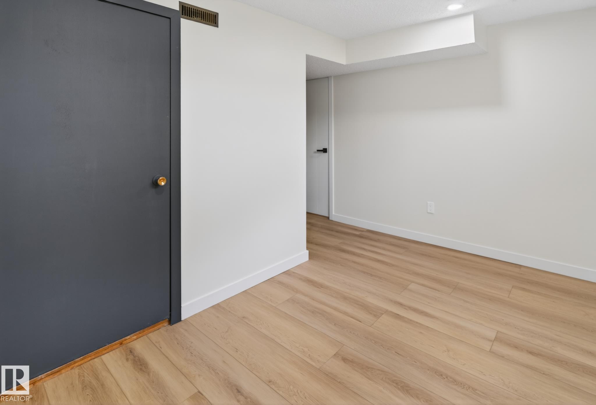 Photo 14 at 12936 132 Street NW, Athlone, Edmonton