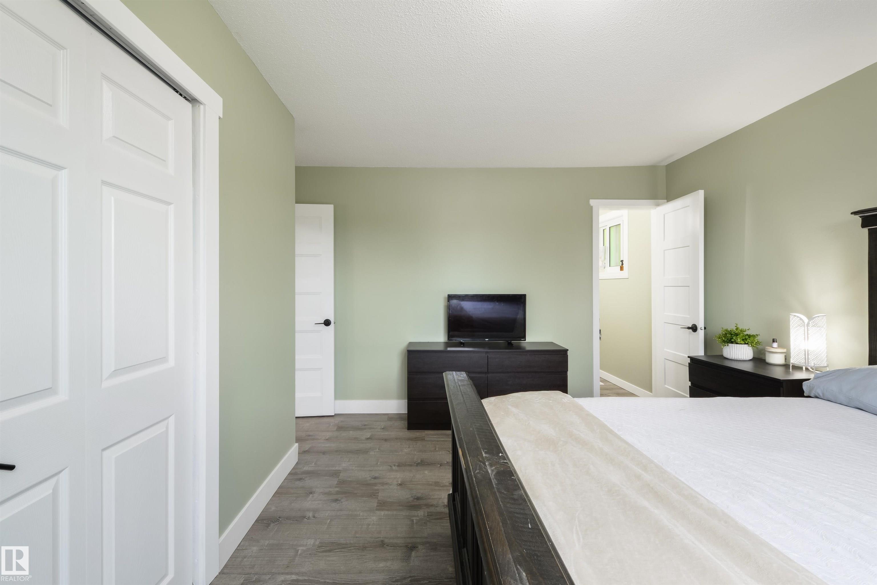 Photo 22 at 3 Benton Street, Brookwood, Spruce Grove