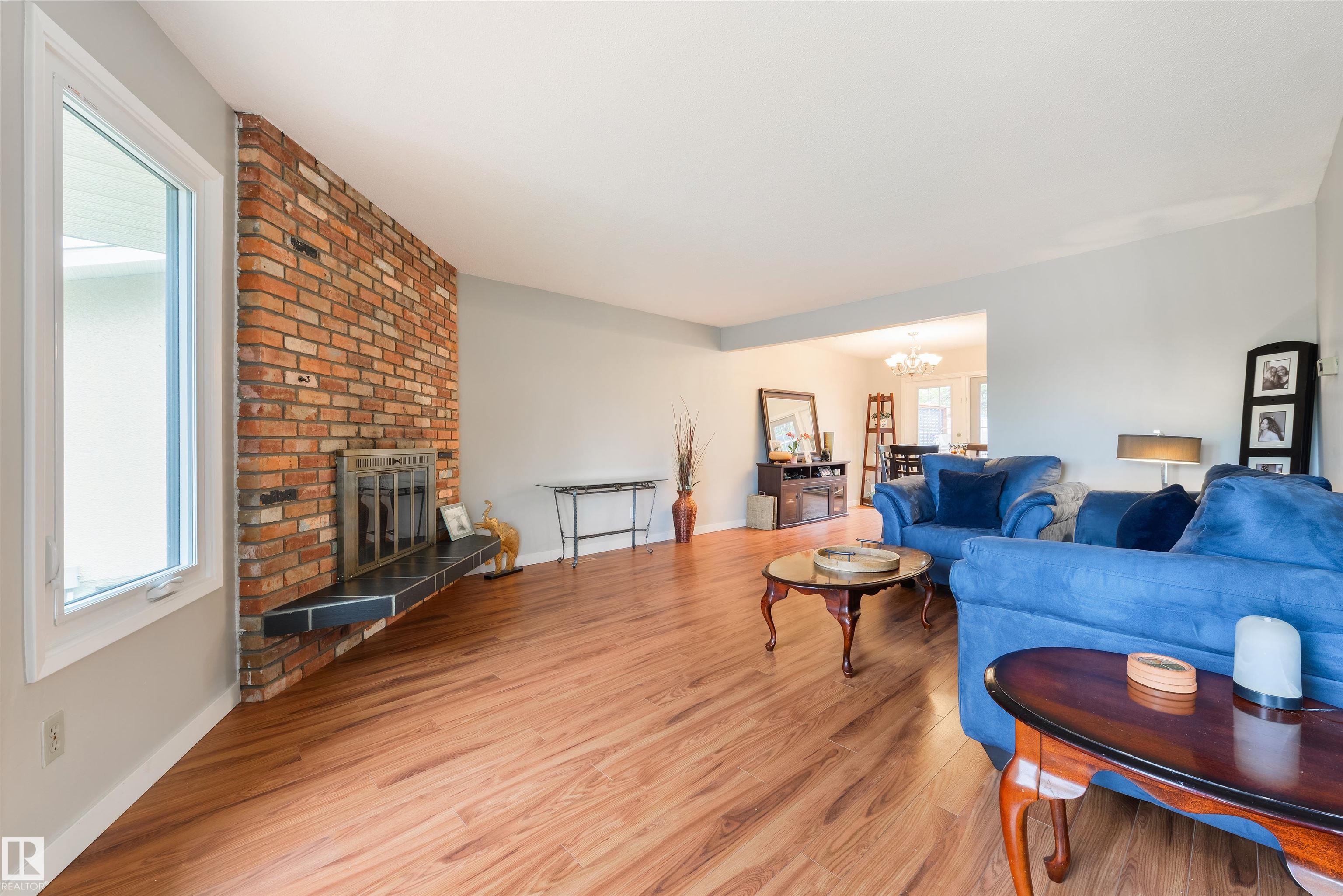 Photo 6 at 3 Benton Street, Brookwood, Spruce Grove