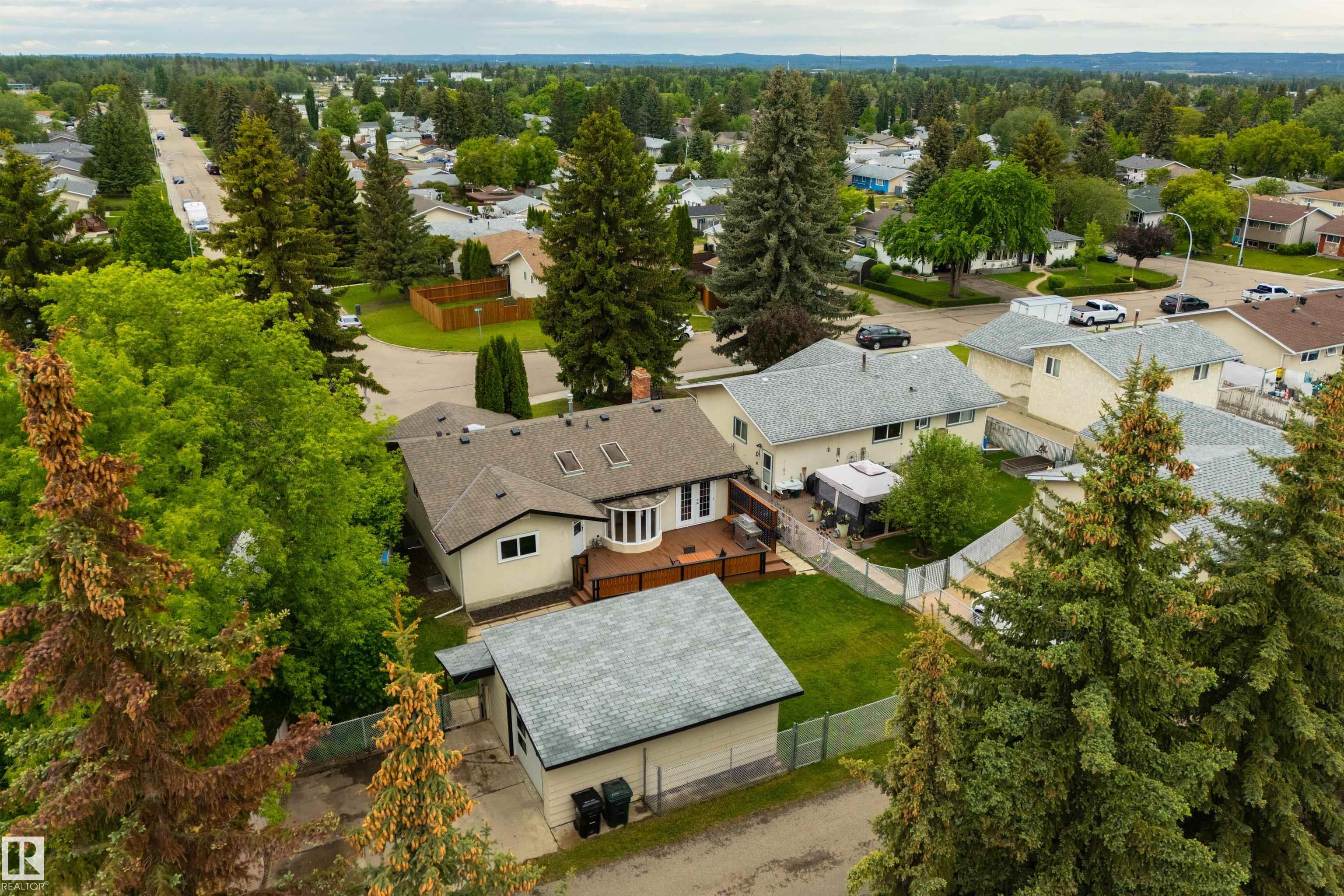 Photo 52 at 3 Benton Street, Brookwood, Spruce Grove