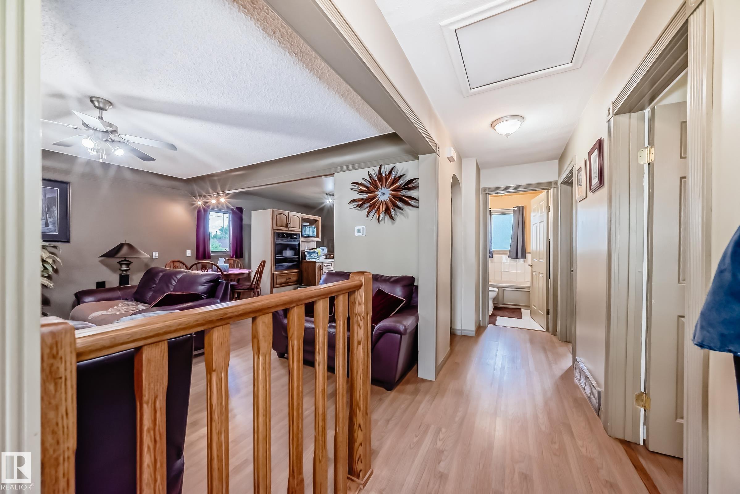 Photo 14 at 12137 44 Street NW, Beacon Heights, Edmonton