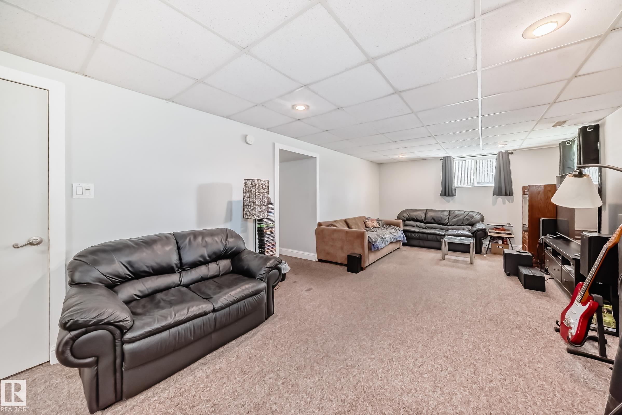 Photo 28 at 12137 44 Street NW, Beacon Heights, Edmonton