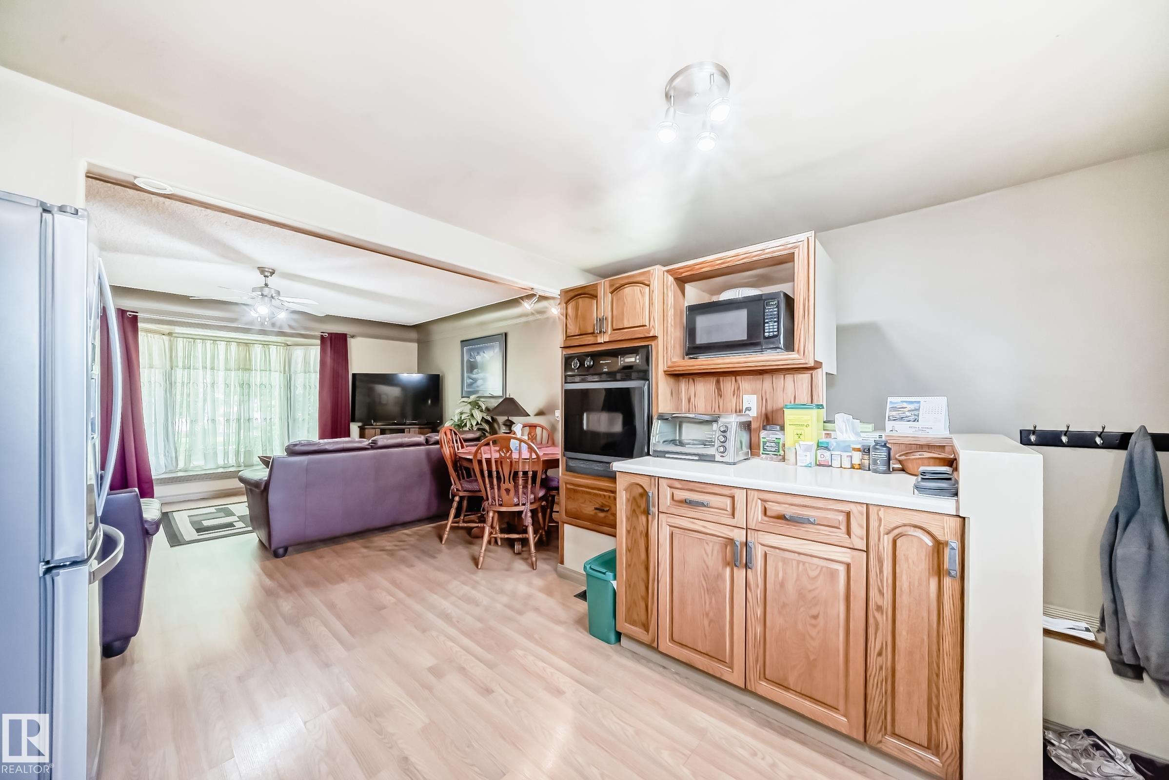 12137 44 Street NW, Beacon Heights, Edmonton