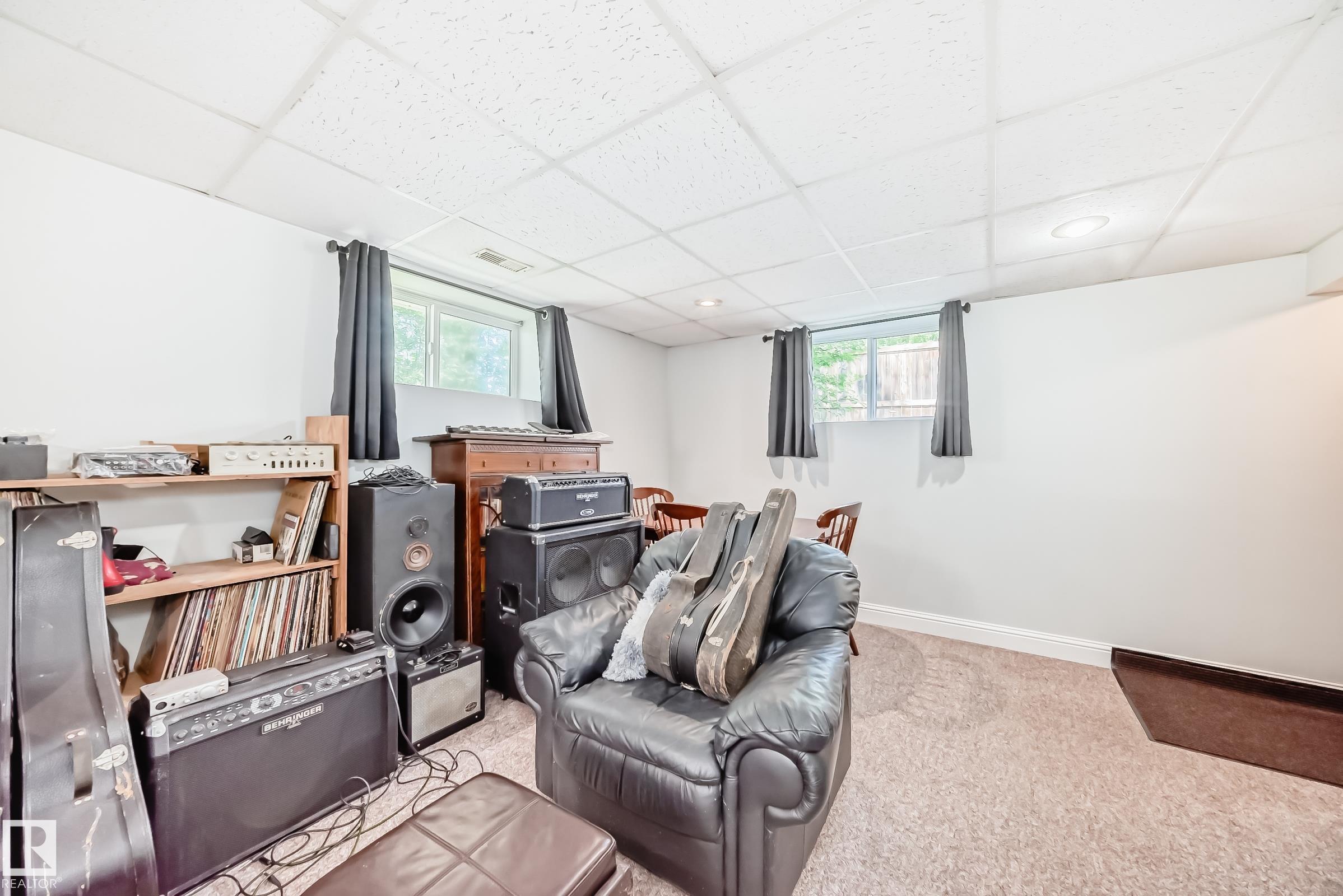 Photo 33 at 12137 44 Street NW, Beacon Heights, Edmonton
