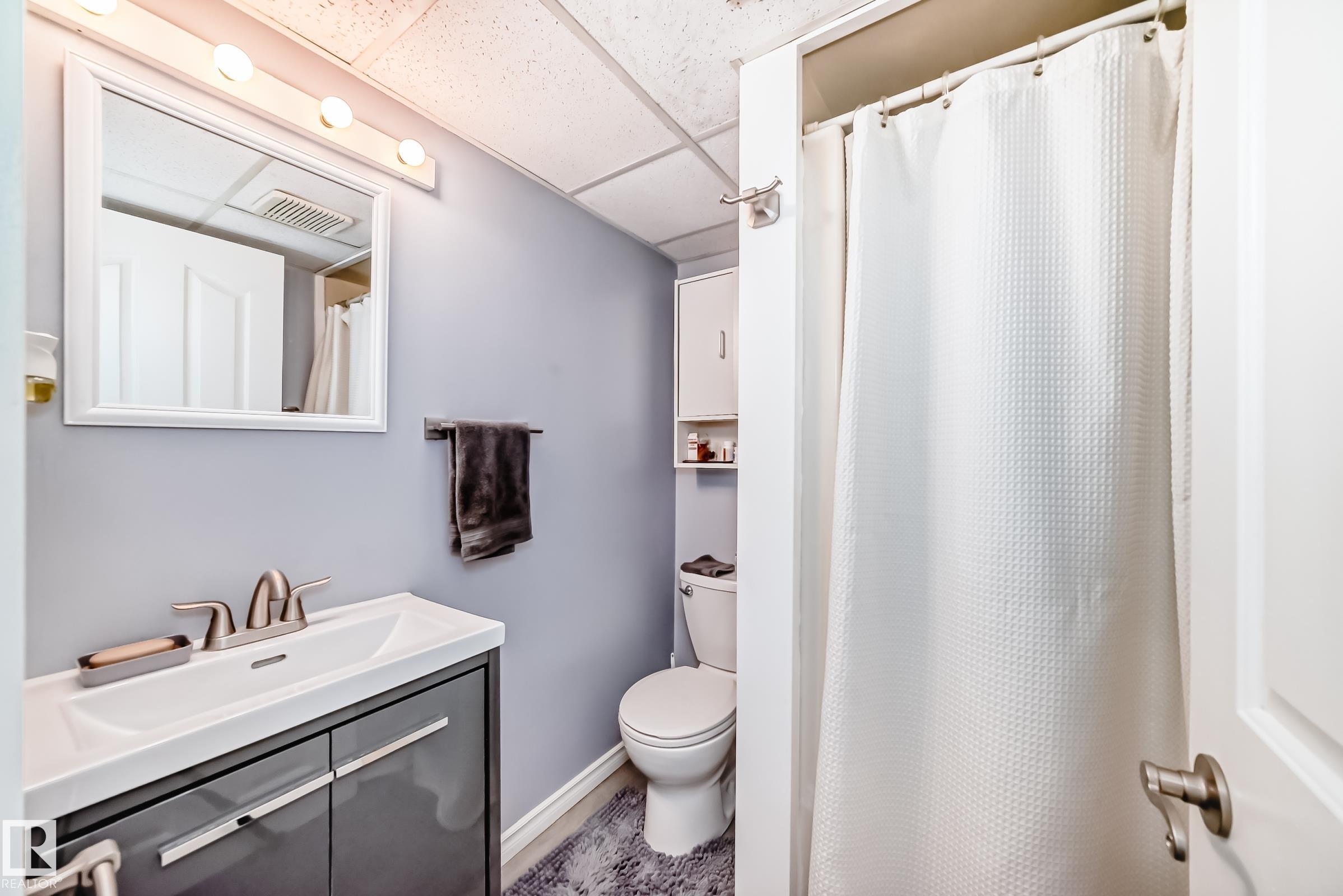 Photo 36 at 12137 44 Street NW, Beacon Heights, Edmonton