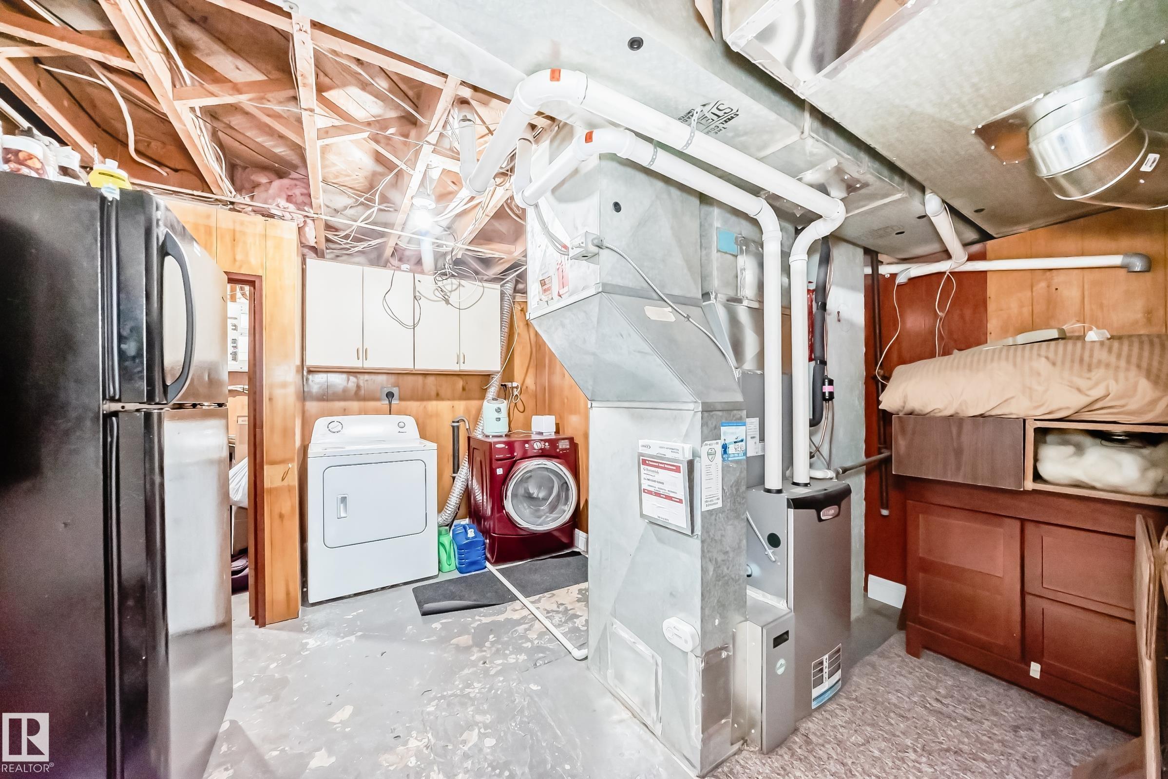 Photo 38 at 12137 44 Street NW, Beacon Heights, Edmonton