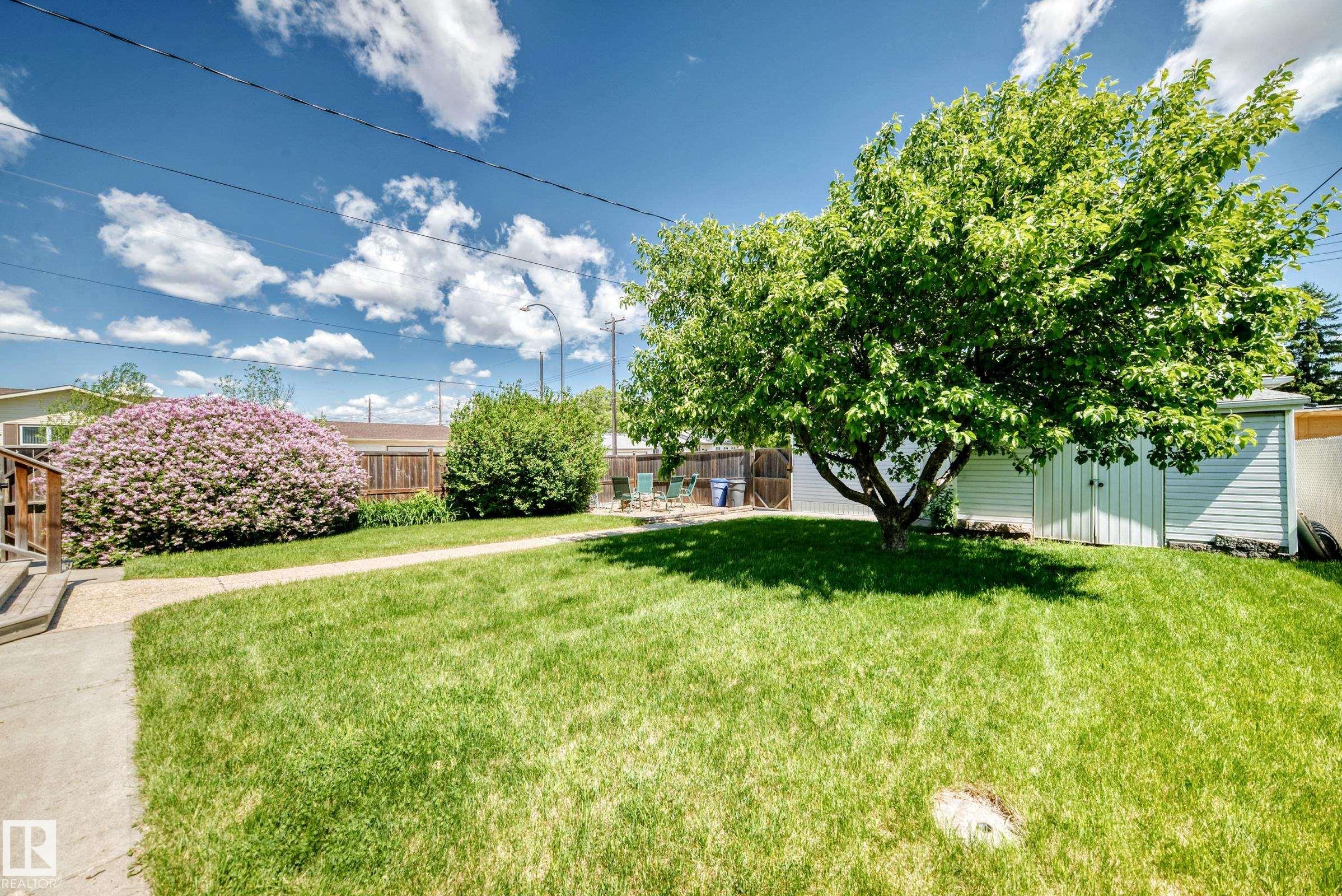 Photo 48 at 12137 44 Street NW, Beacon Heights, Edmonton