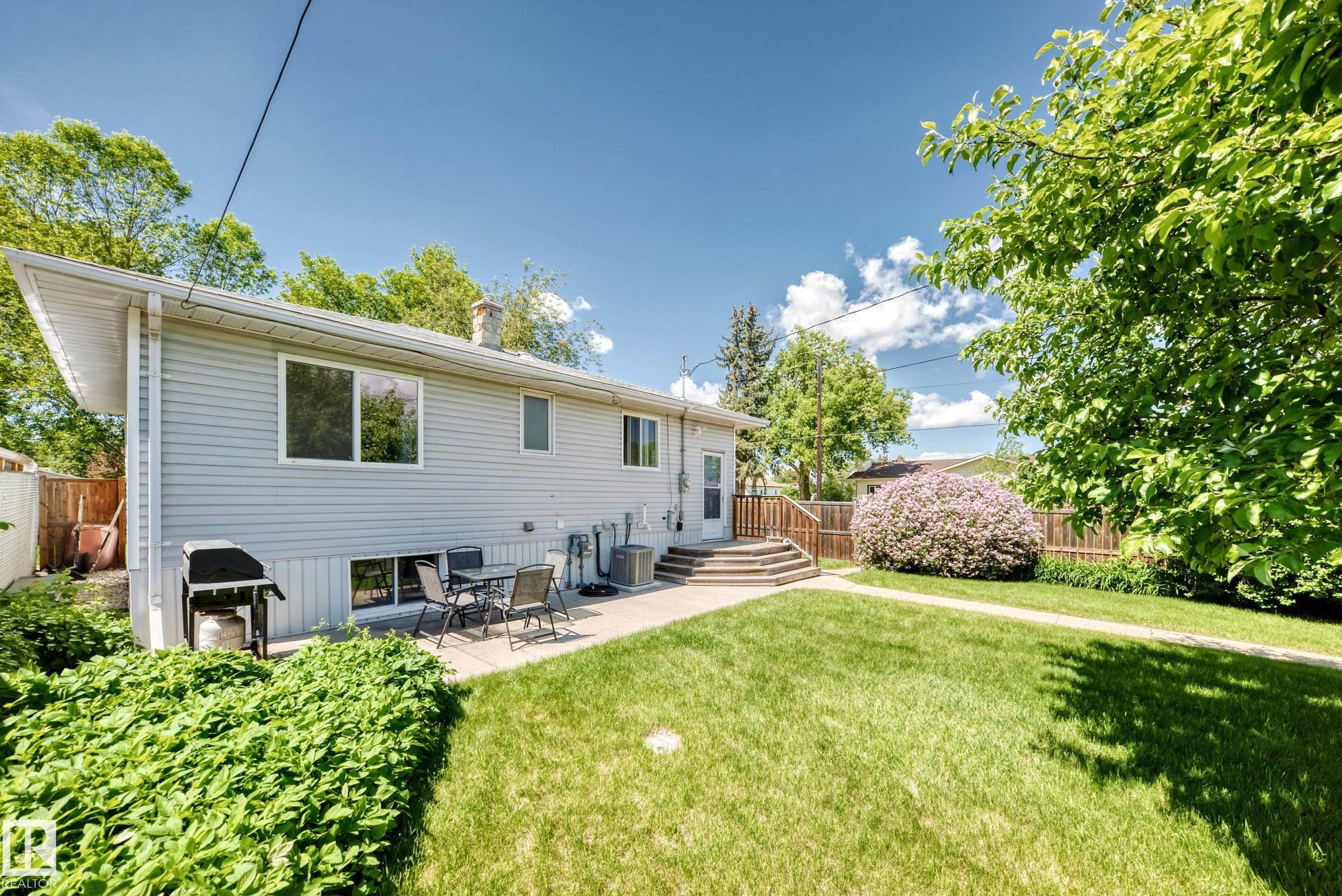 Photo 49 at 12137 44 Street NW, Beacon Heights, Edmonton