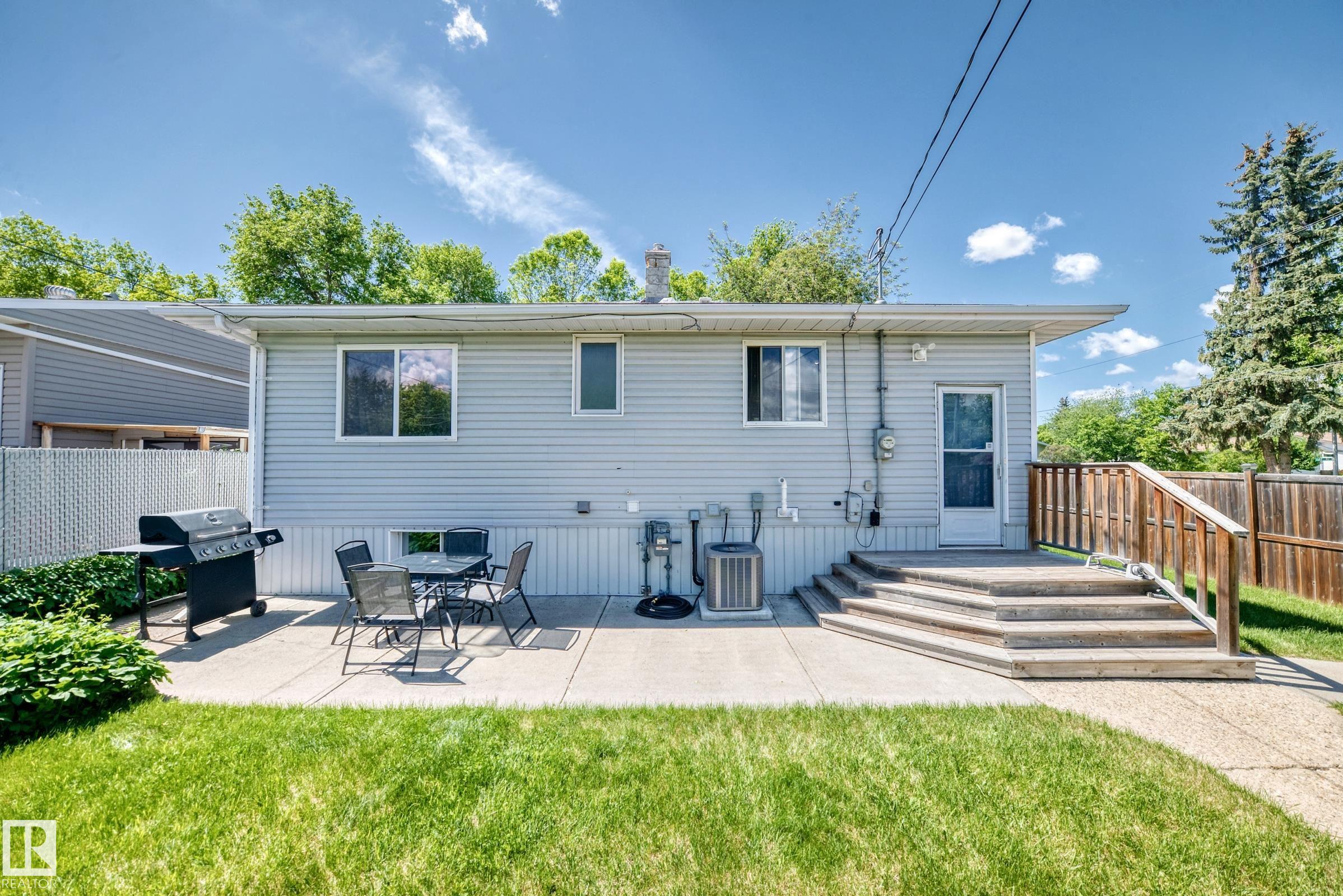 Photo 50 at 12137 44 Street NW, Beacon Heights, Edmonton