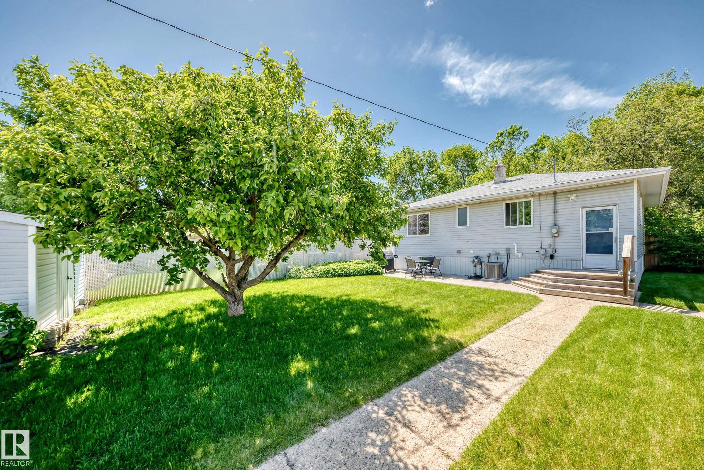 Photo 51 at 12137 44 Street NW, Beacon Heights, Edmonton